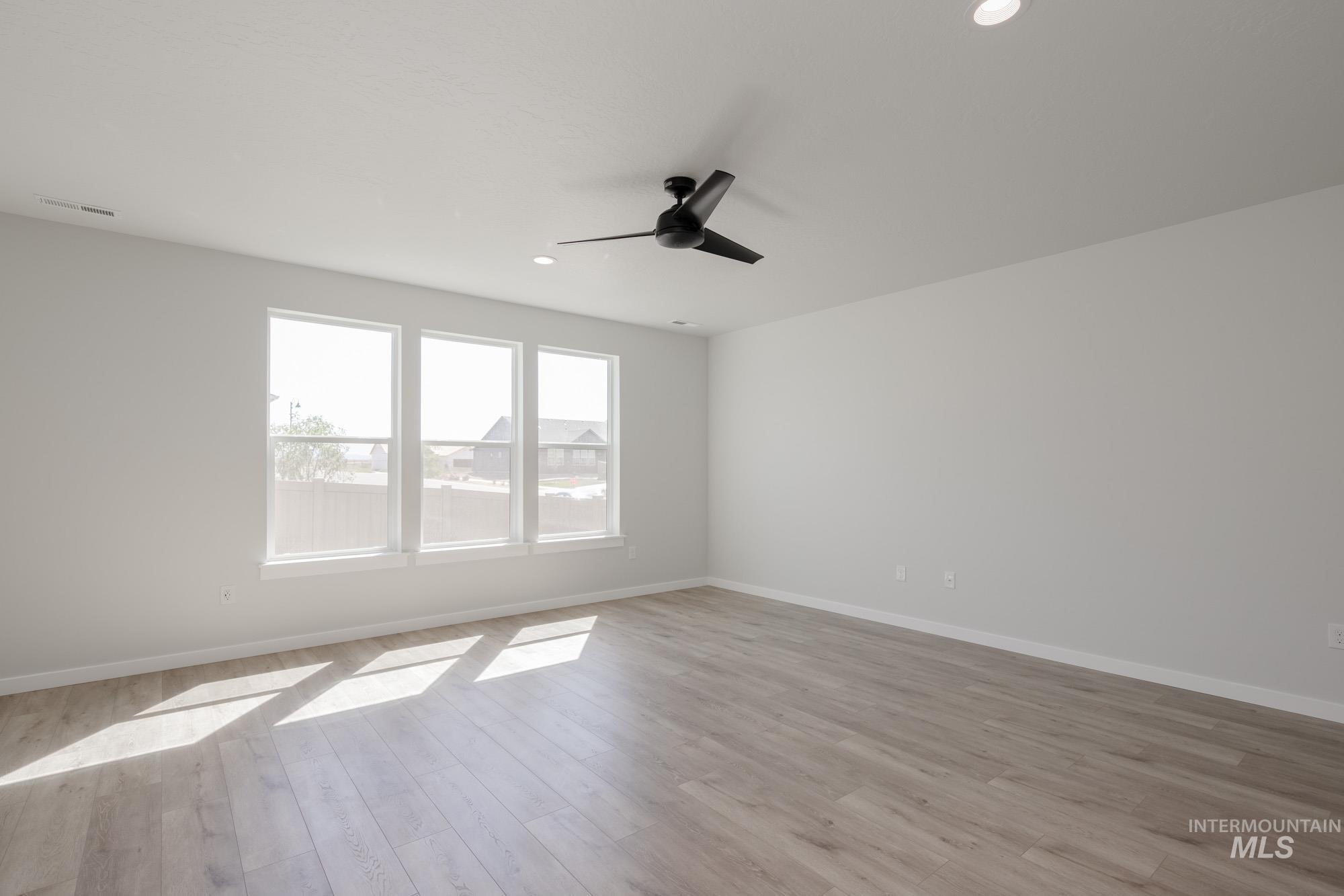 6867 S Lumberton Way Property Photo 9
