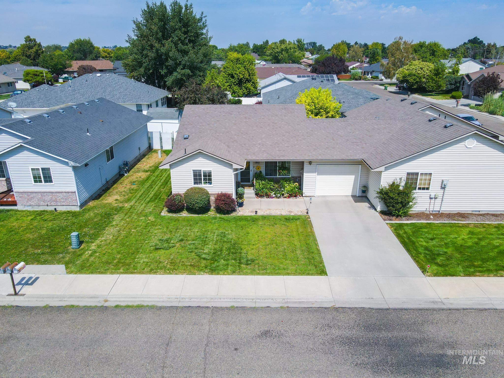 1861 Arcata Way Property Photo 2