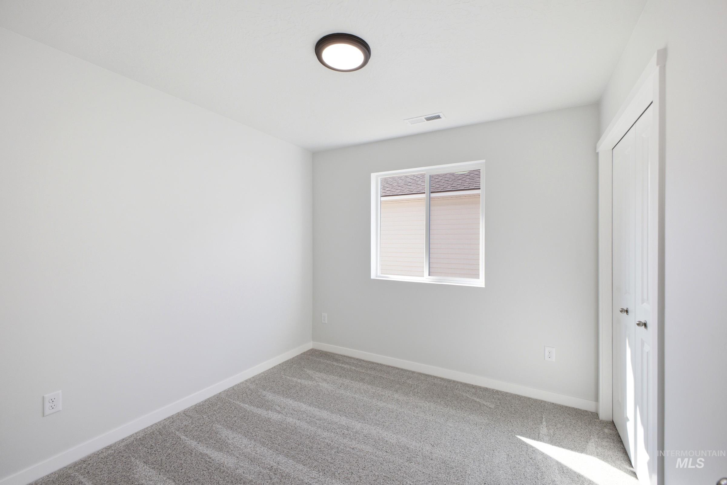 172 N Tideberry Ave Property Photo 10