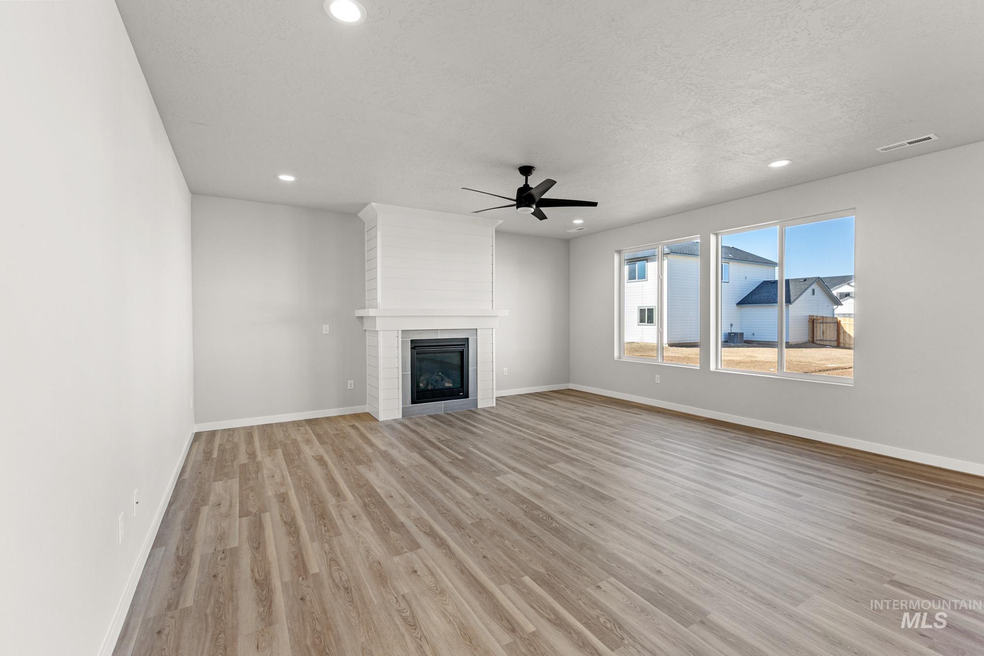 1643 Celina St Property Photo 8