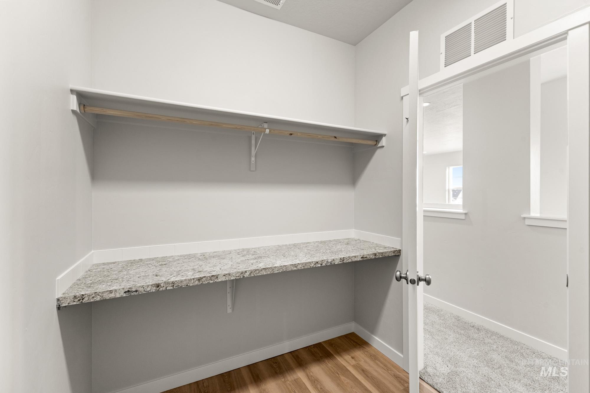 1643 Celina St Property Photo 21