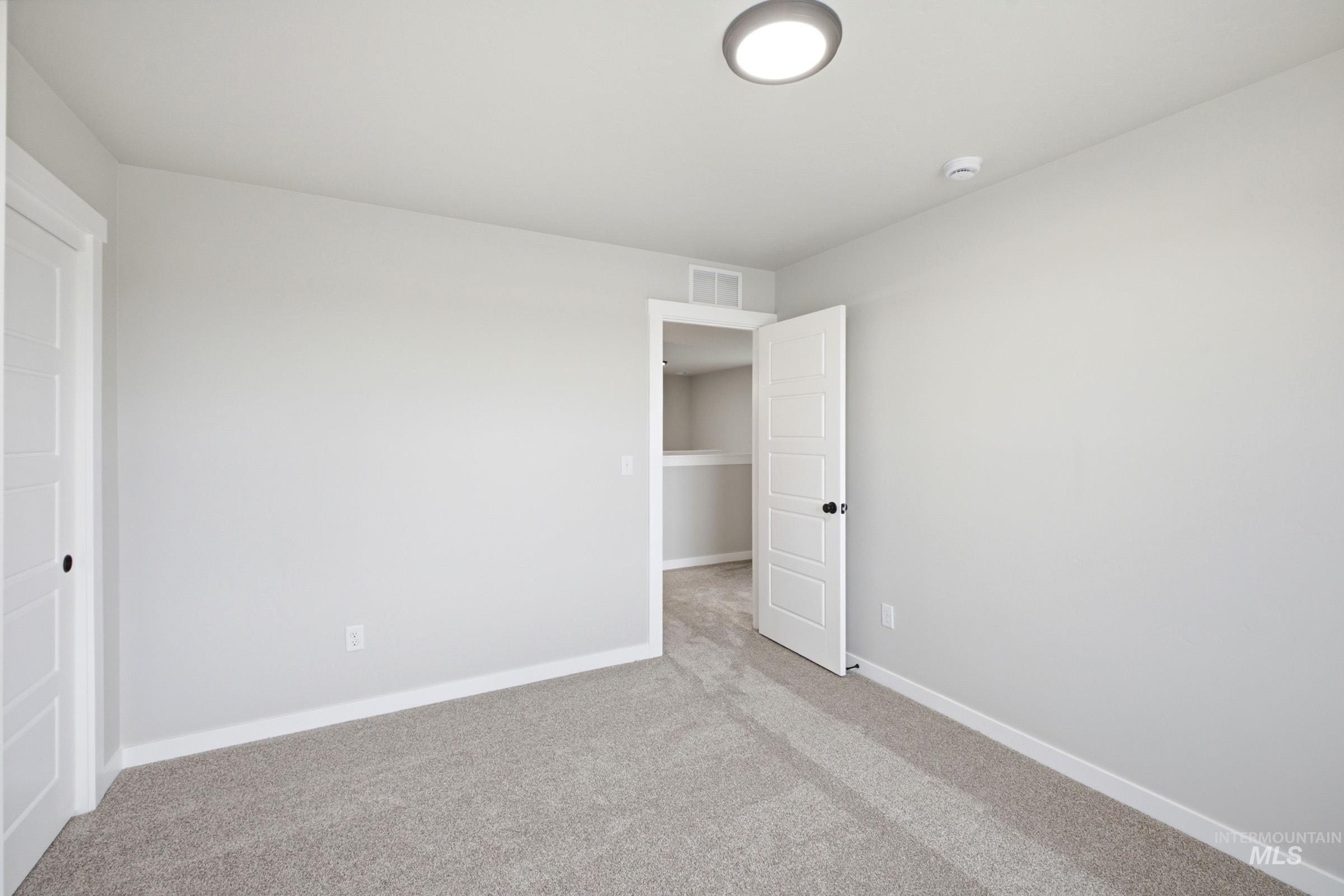 1387 W Braden Dr Property Photo 16
