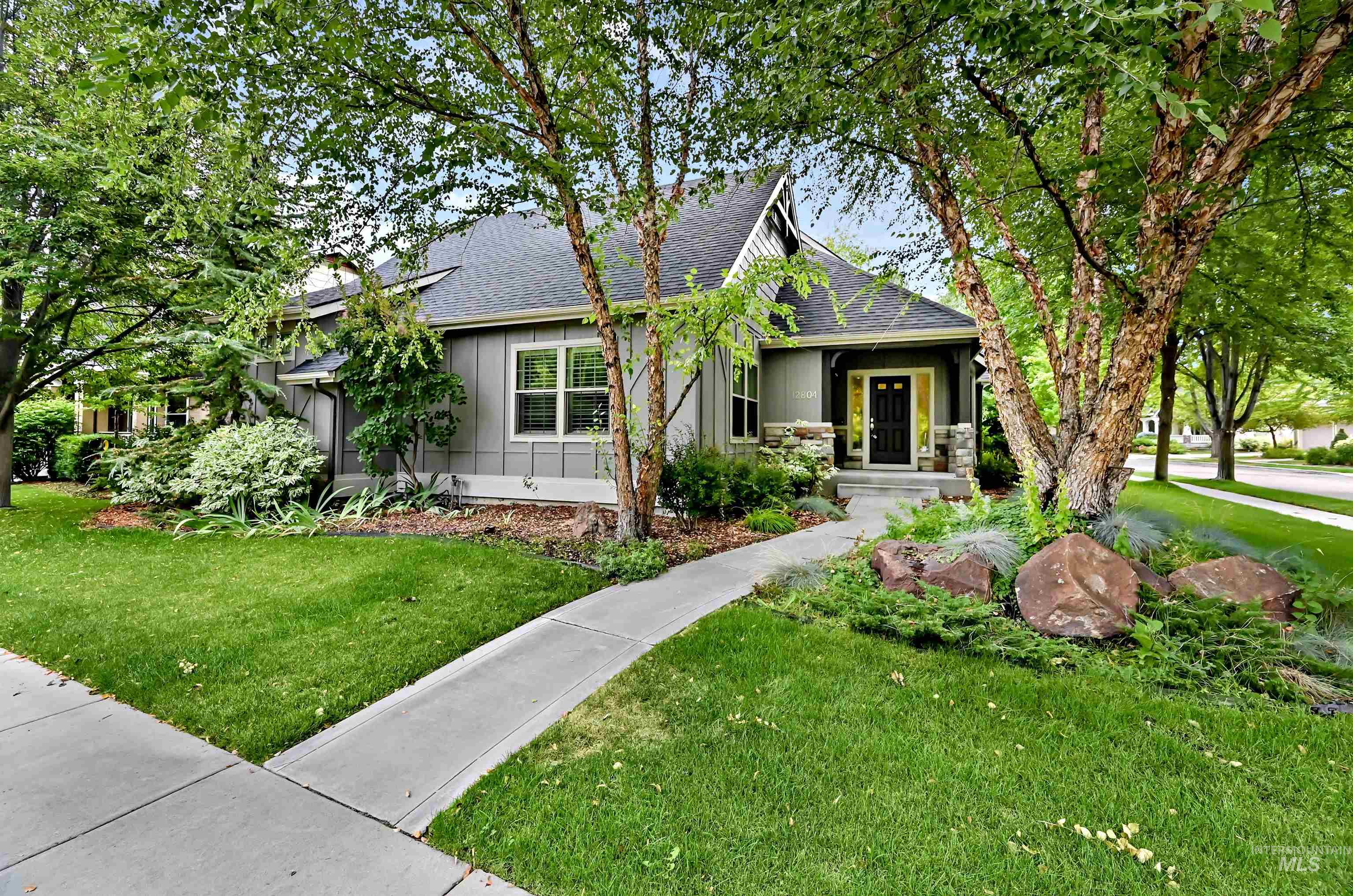 12804 N 11th Ave Property Photo 1