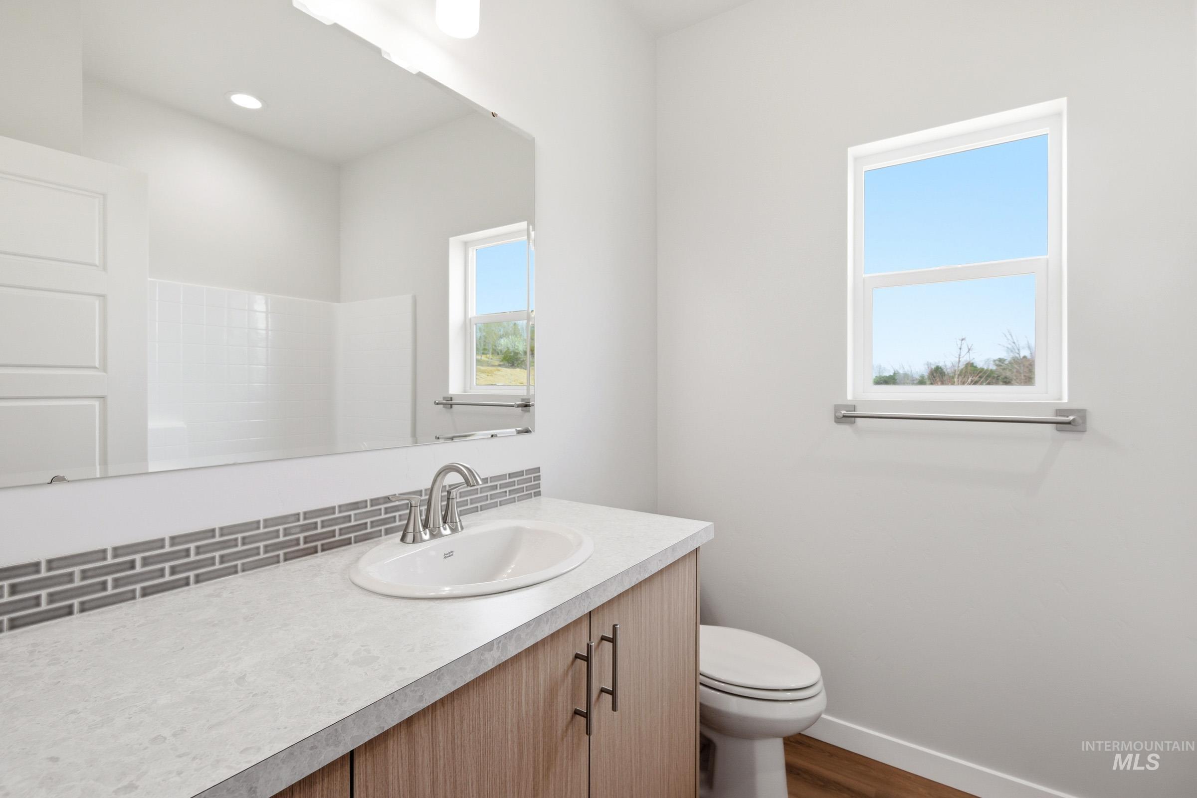 1300 N Coltsfoot Ave Property Photo 15