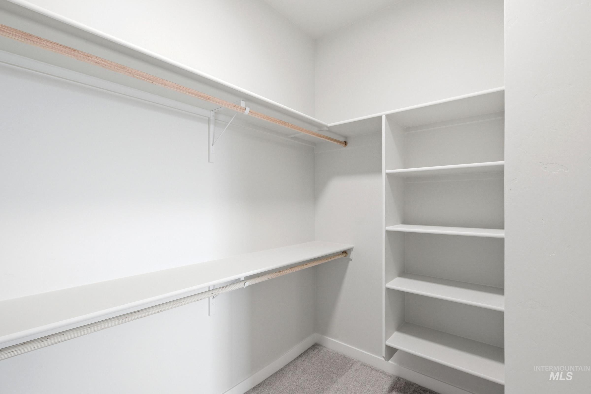 1300 N Coltsfoot Ave Property Photo 19