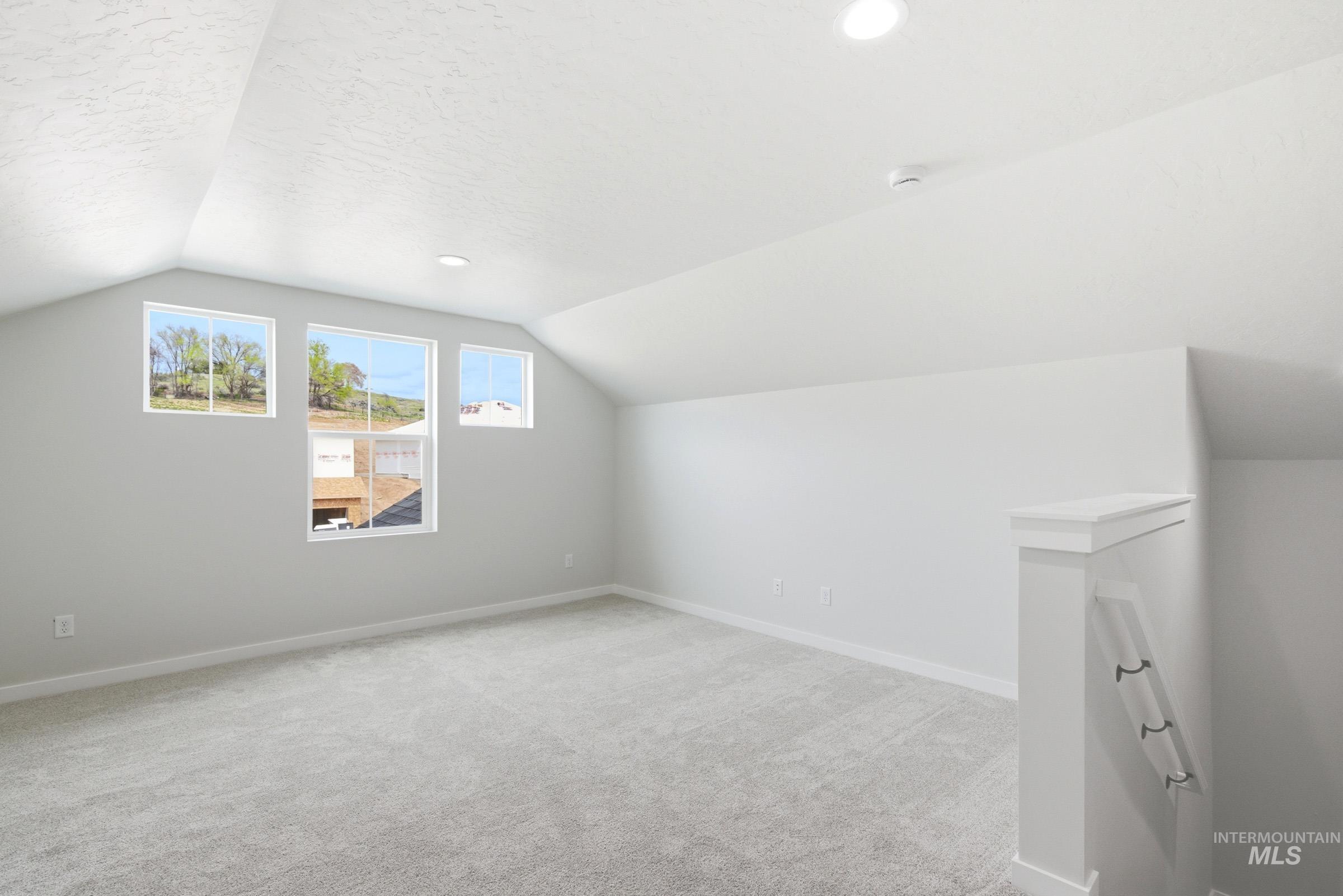 1300 N Coltsfoot Ave Property Photo 20