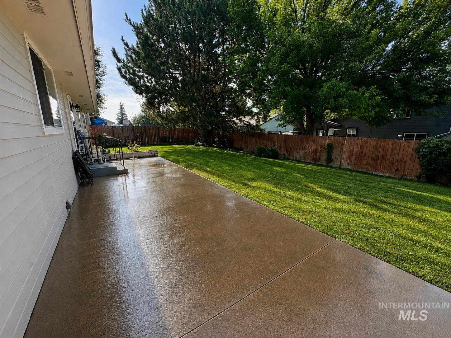 2313 Leo Dr. Property Photo 13