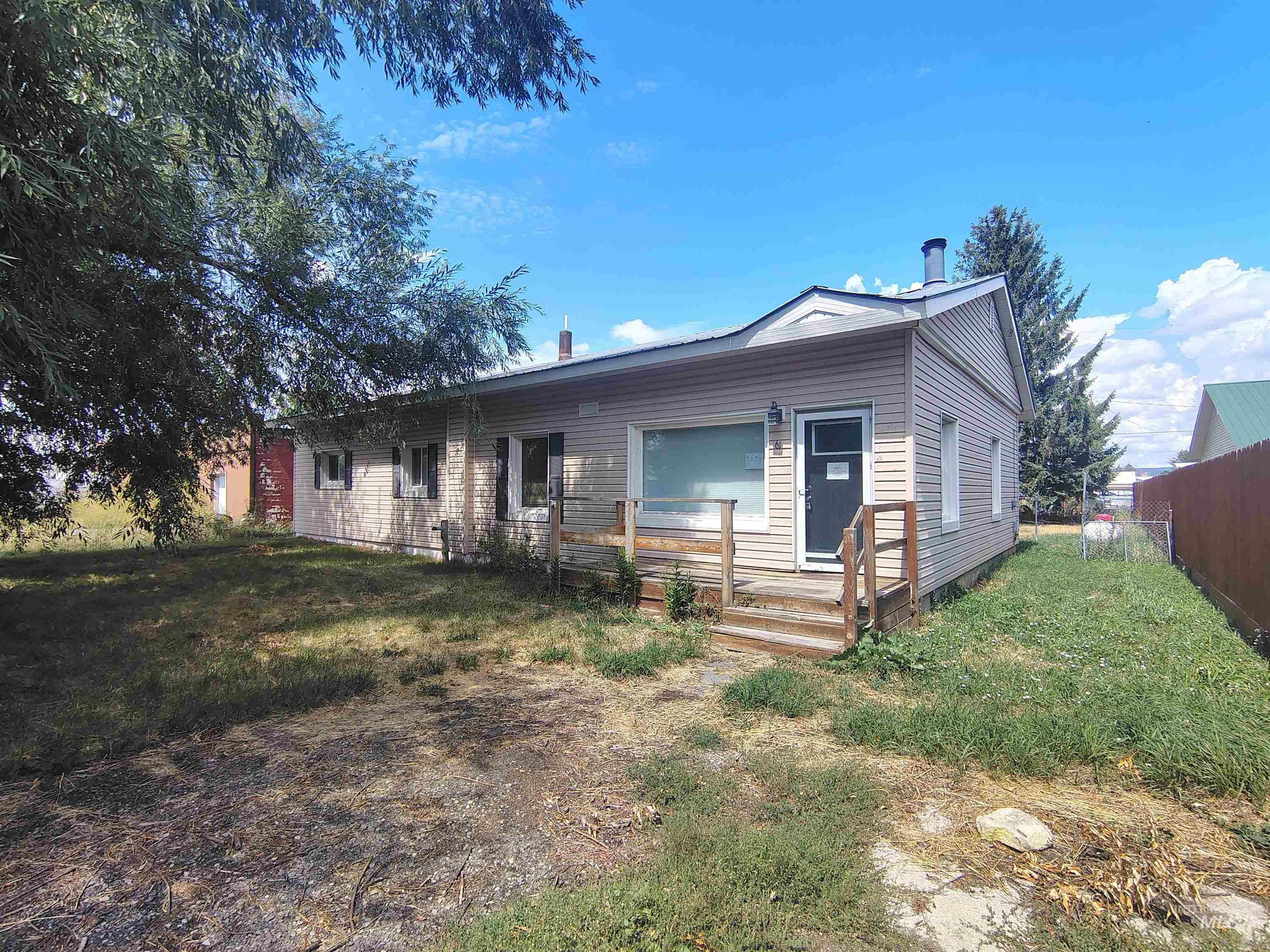 61 Cherry St Property Photo 2