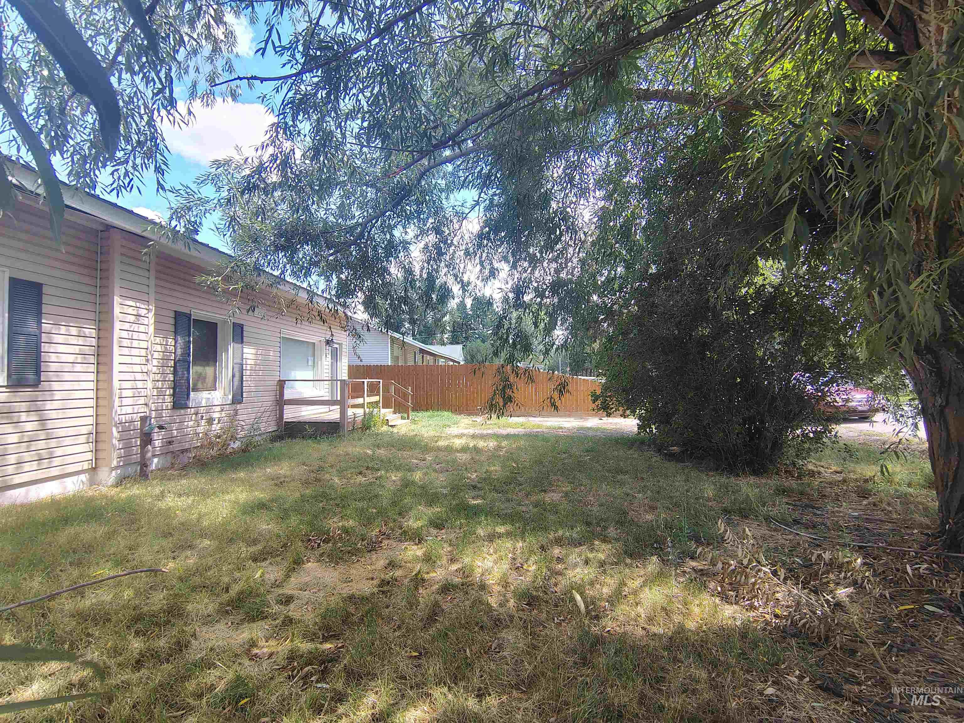 61 Cherry St Property Photo 3