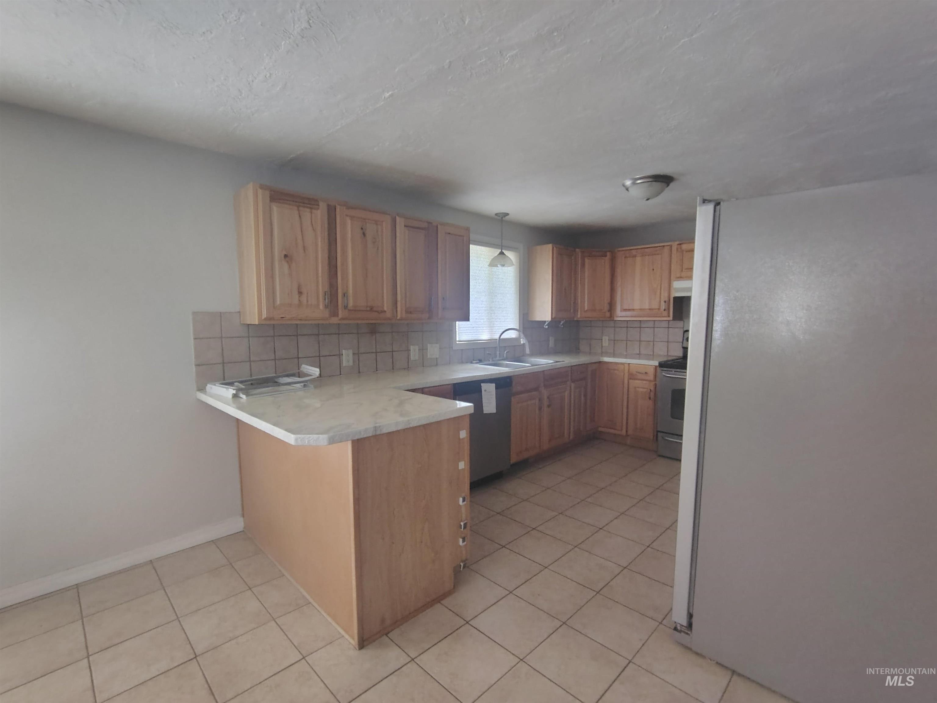61 Cherry St Property Photo 14
