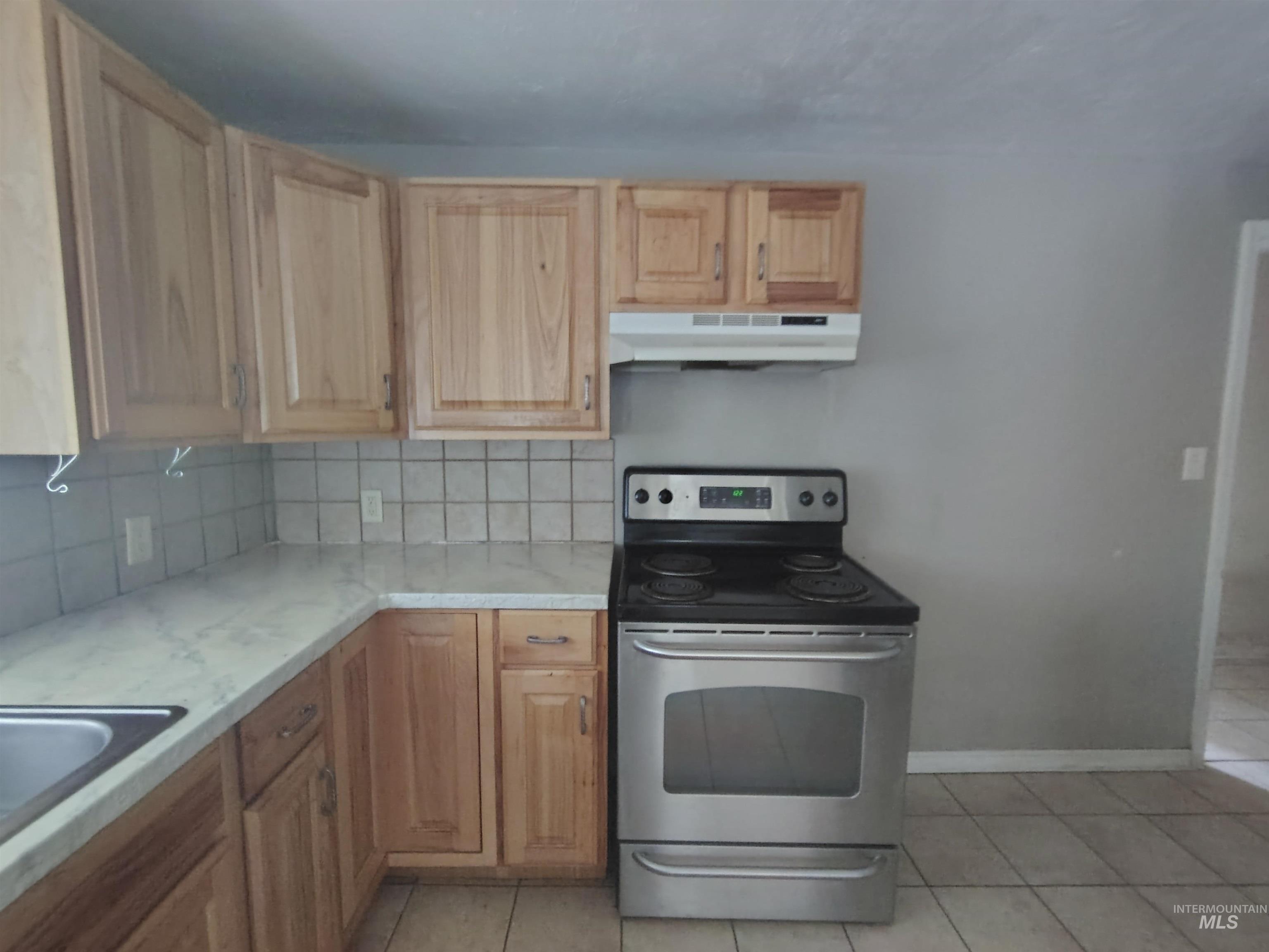 61 Cherry St Property Photo 15