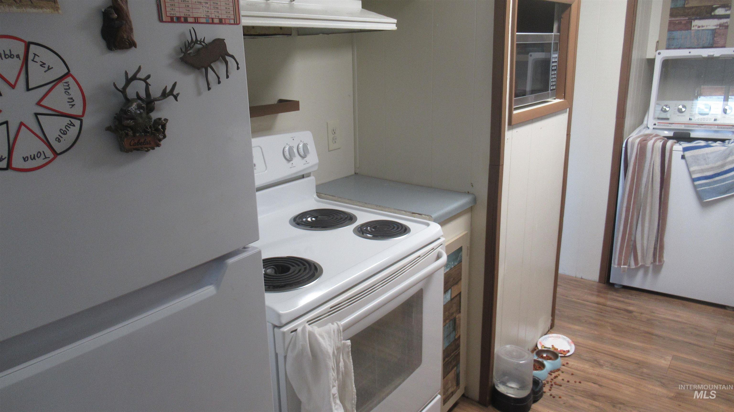 1109 W D Property Photo 10