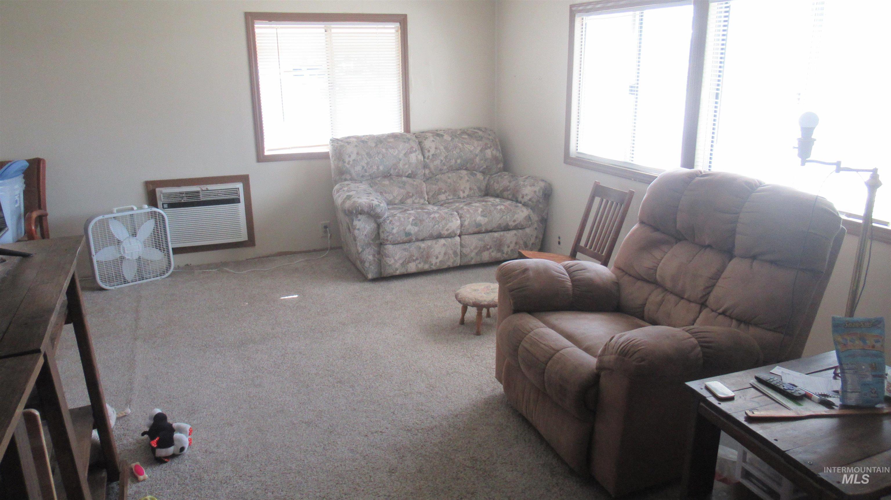 1109 W D Property Photo 12