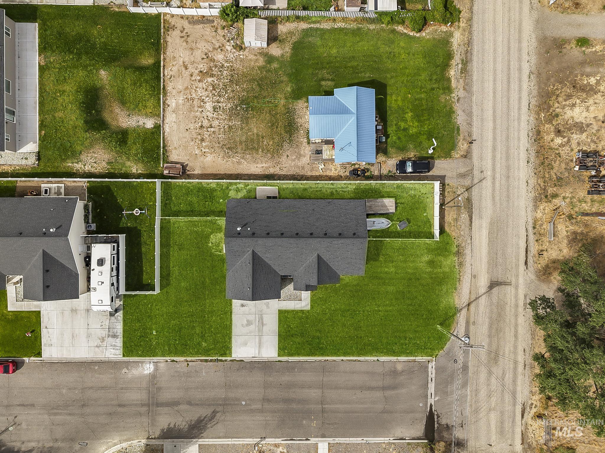 1916 14th Dr Property Photo 17