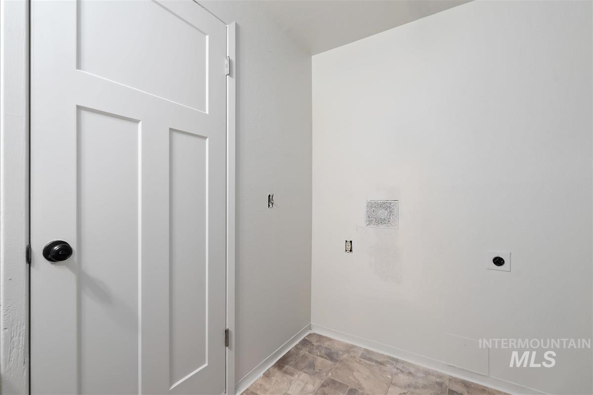 125 Donna Dr Property Photo 13