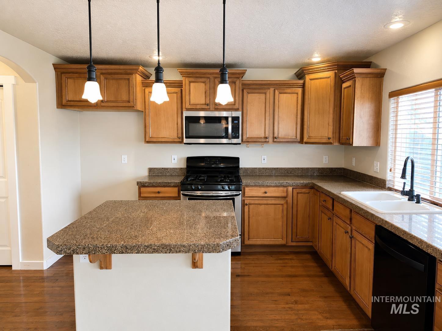 4971 E Geranium Property Photo 7
