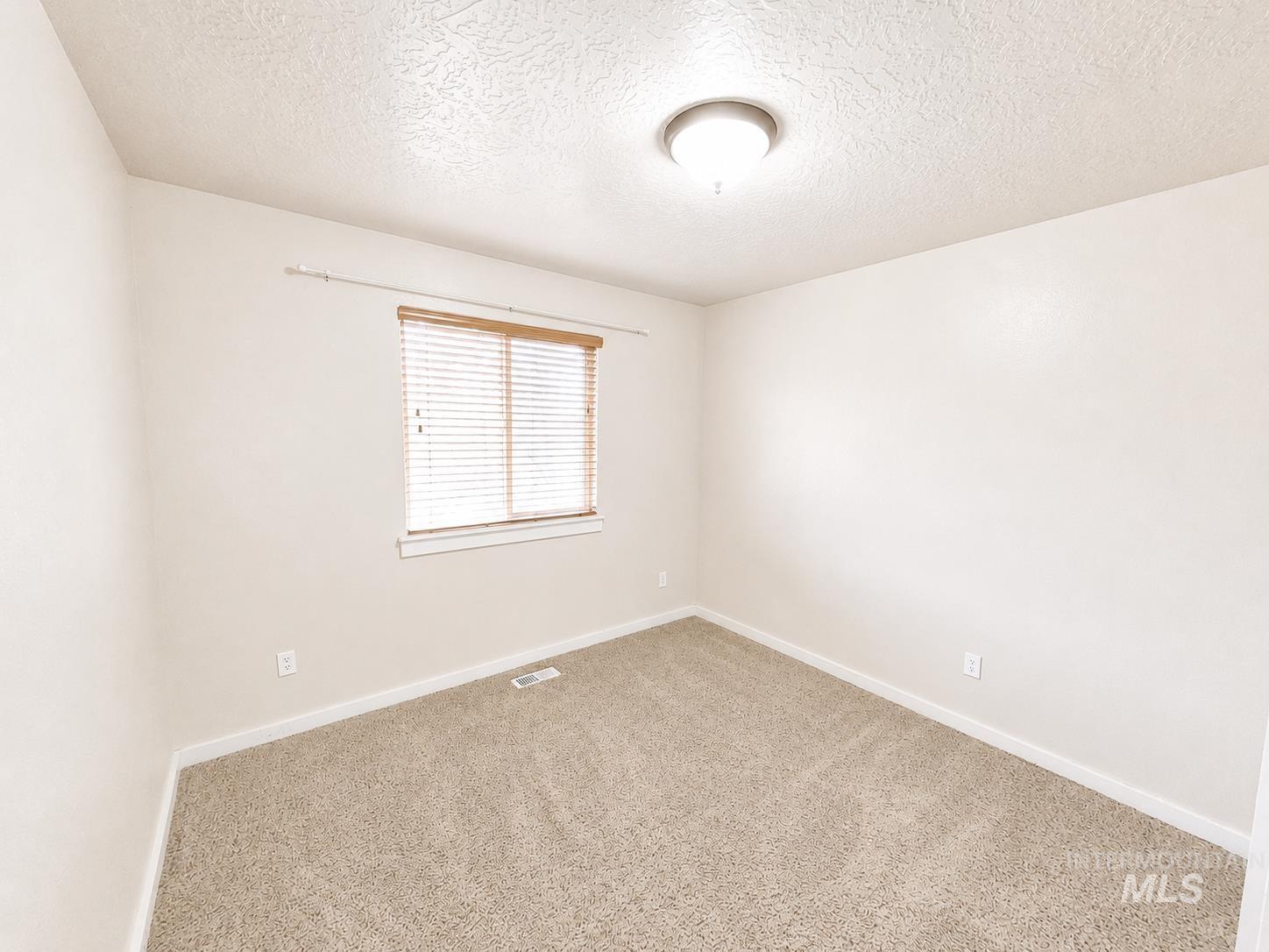 4971 E Geranium Property Photo 24
