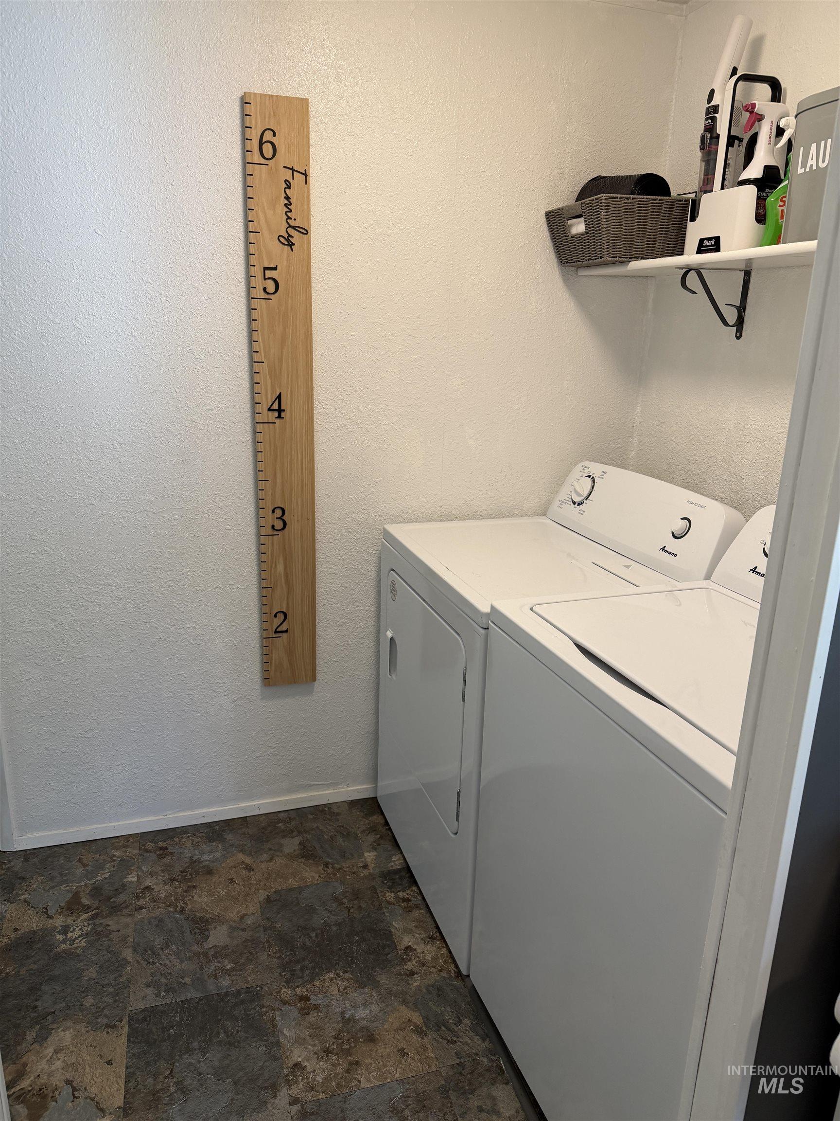411 N Almon #409 Property Photo 16
