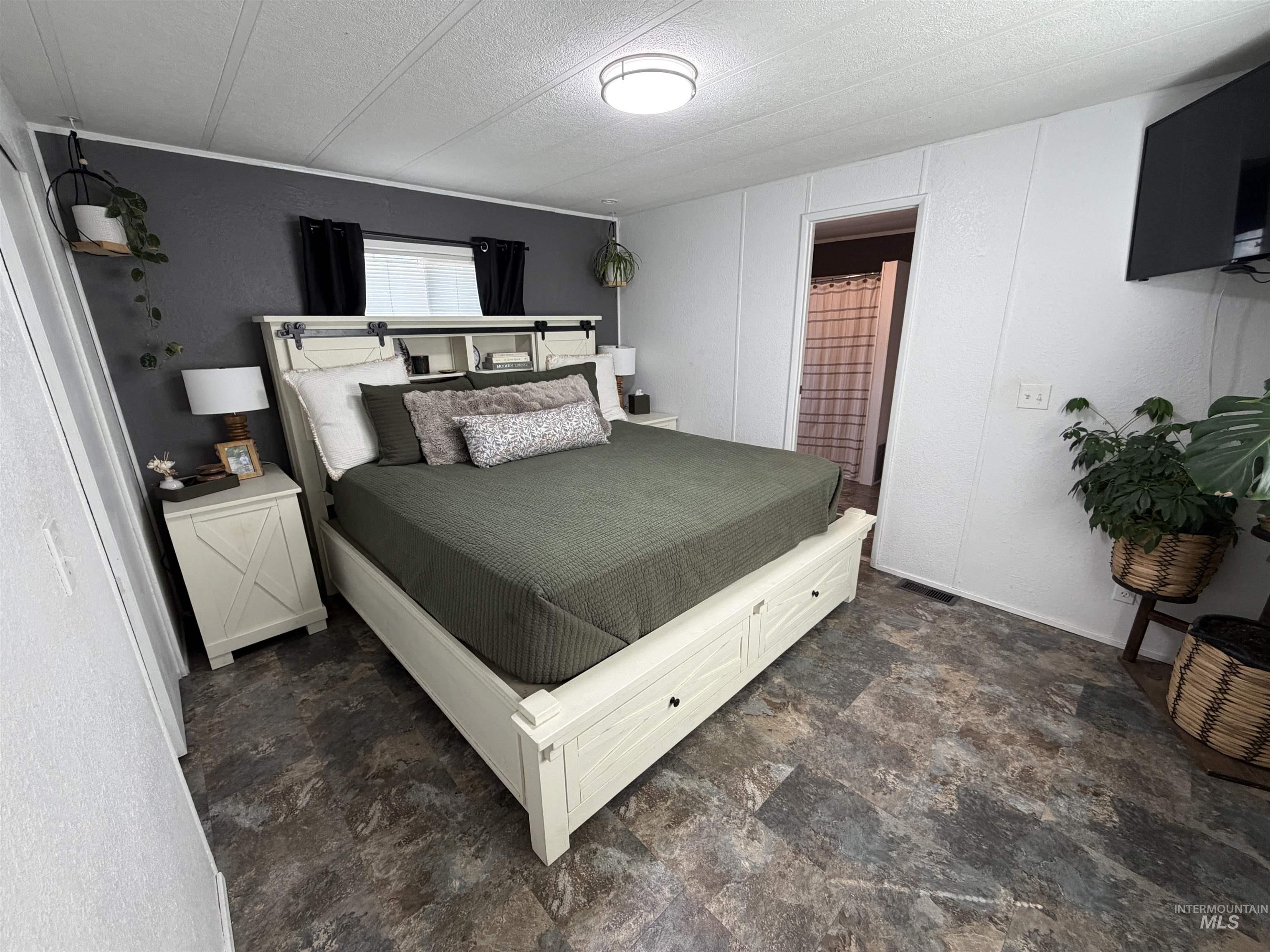 411 N Almon #409 Property Photo 18