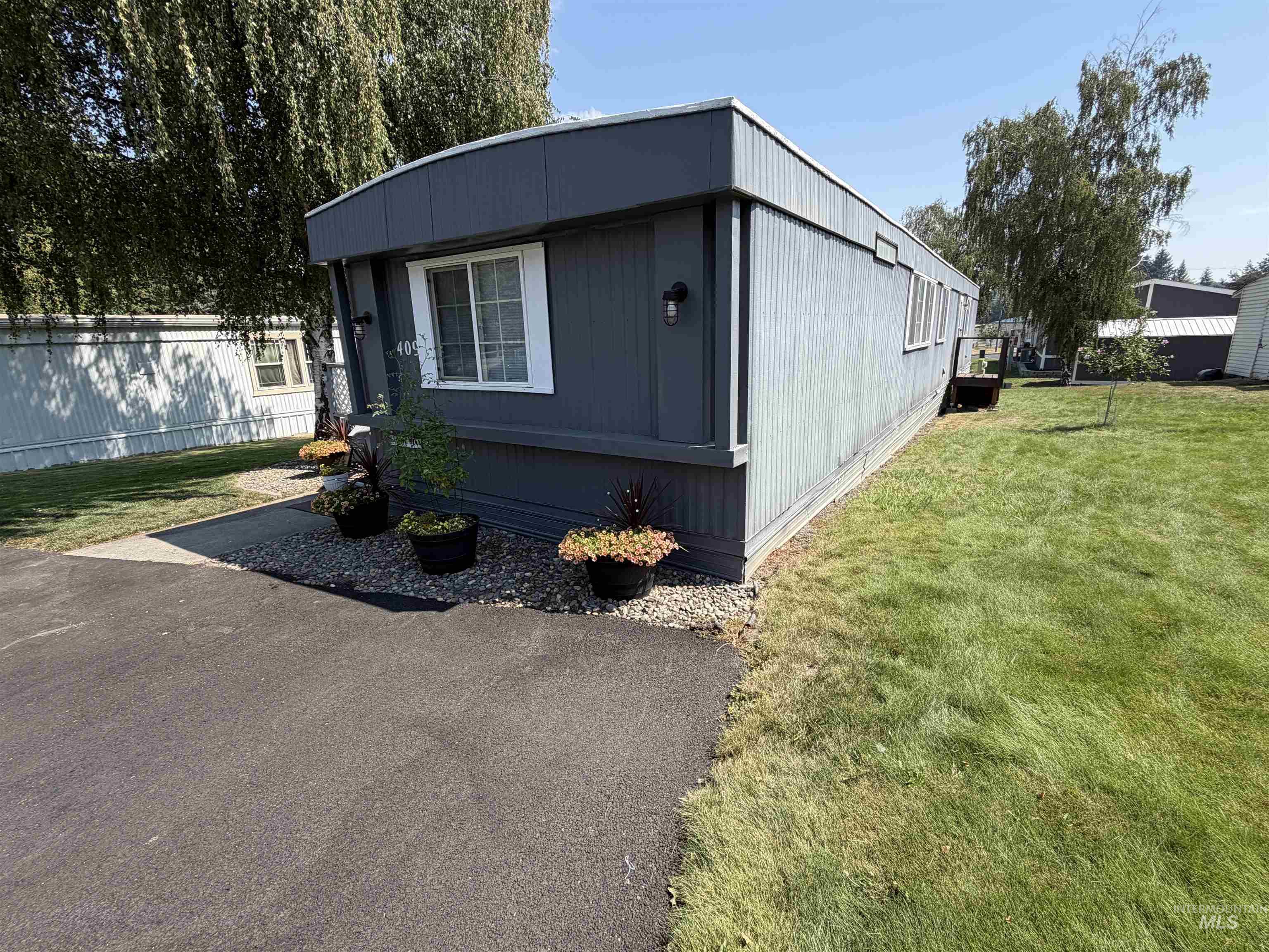411 N Almon #409 Property Photo 33