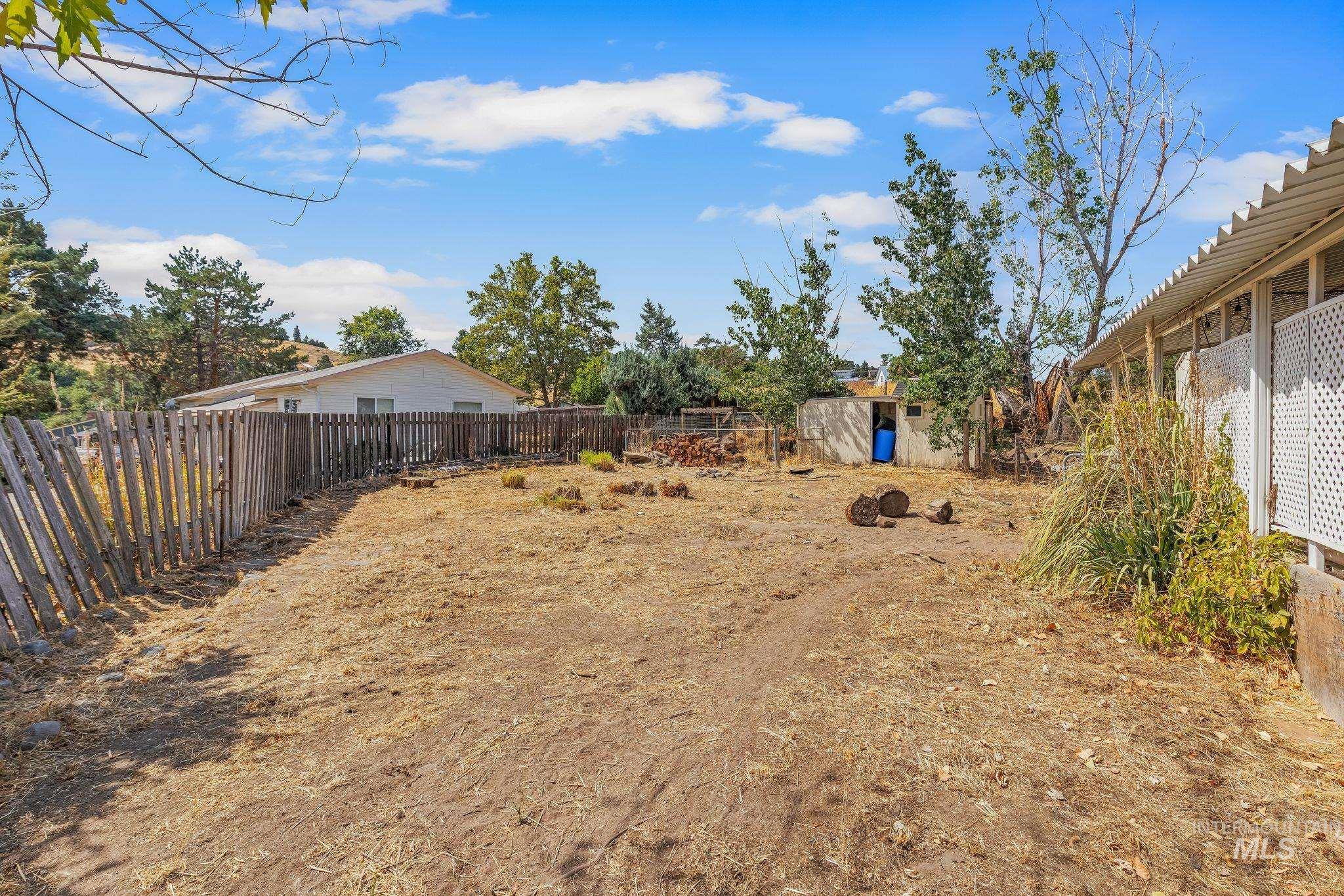 1069 Post Lane Property Photo 18