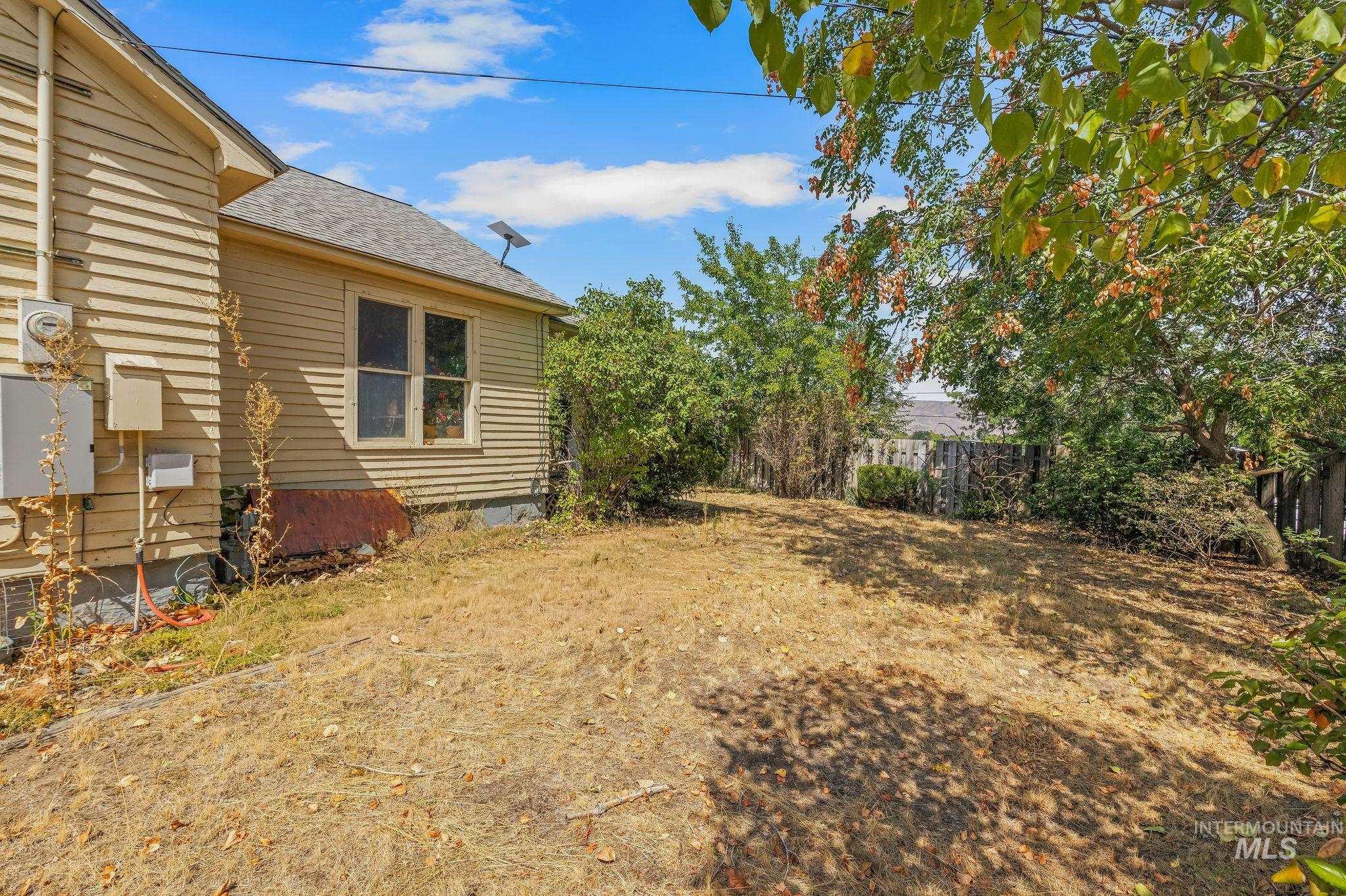 1069 Post Lane Property Photo 24