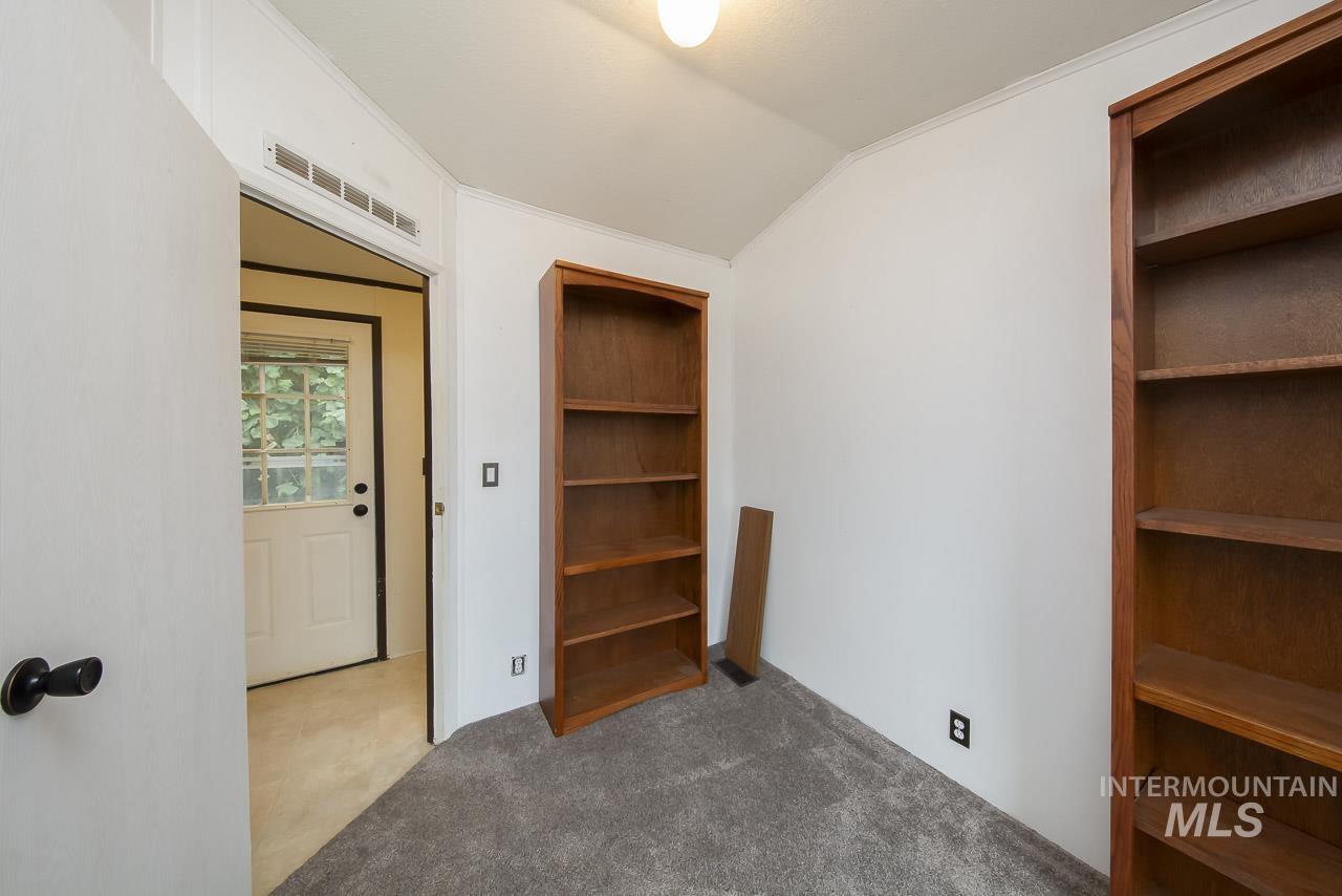 117 Joliet Street Property Photo 23