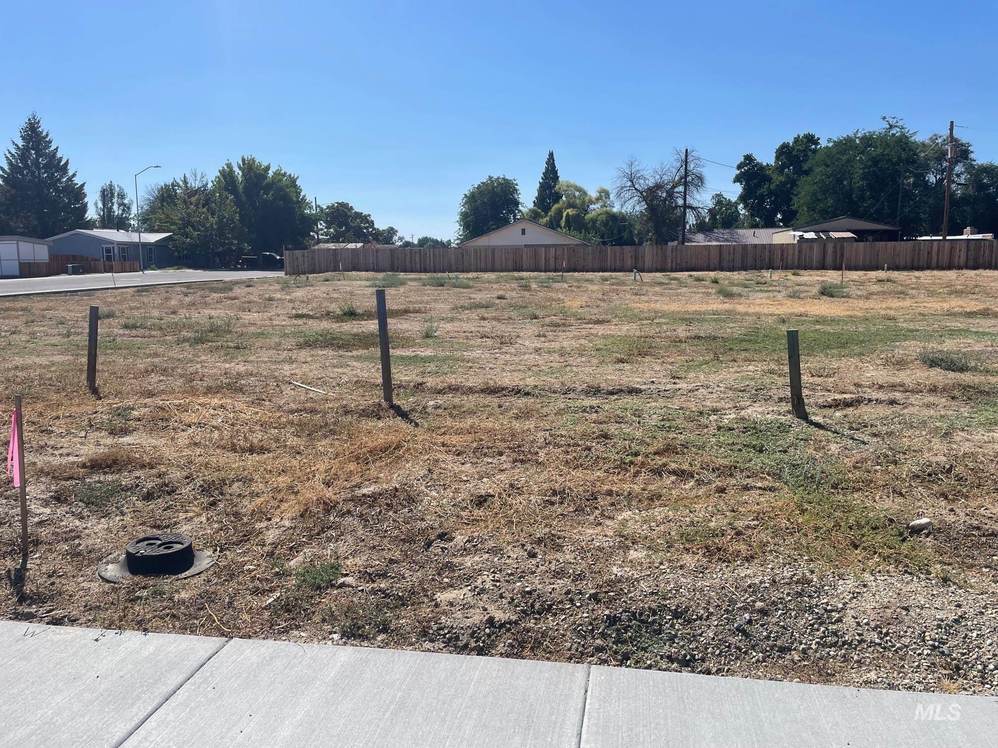 100 N 9th Ave. N. Property Photo 1