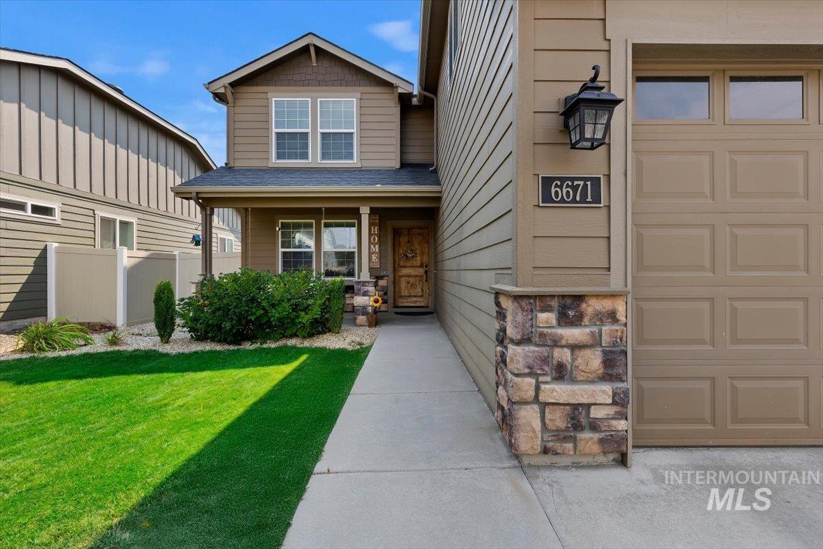 6671 E Black Gold St Property Photo 3