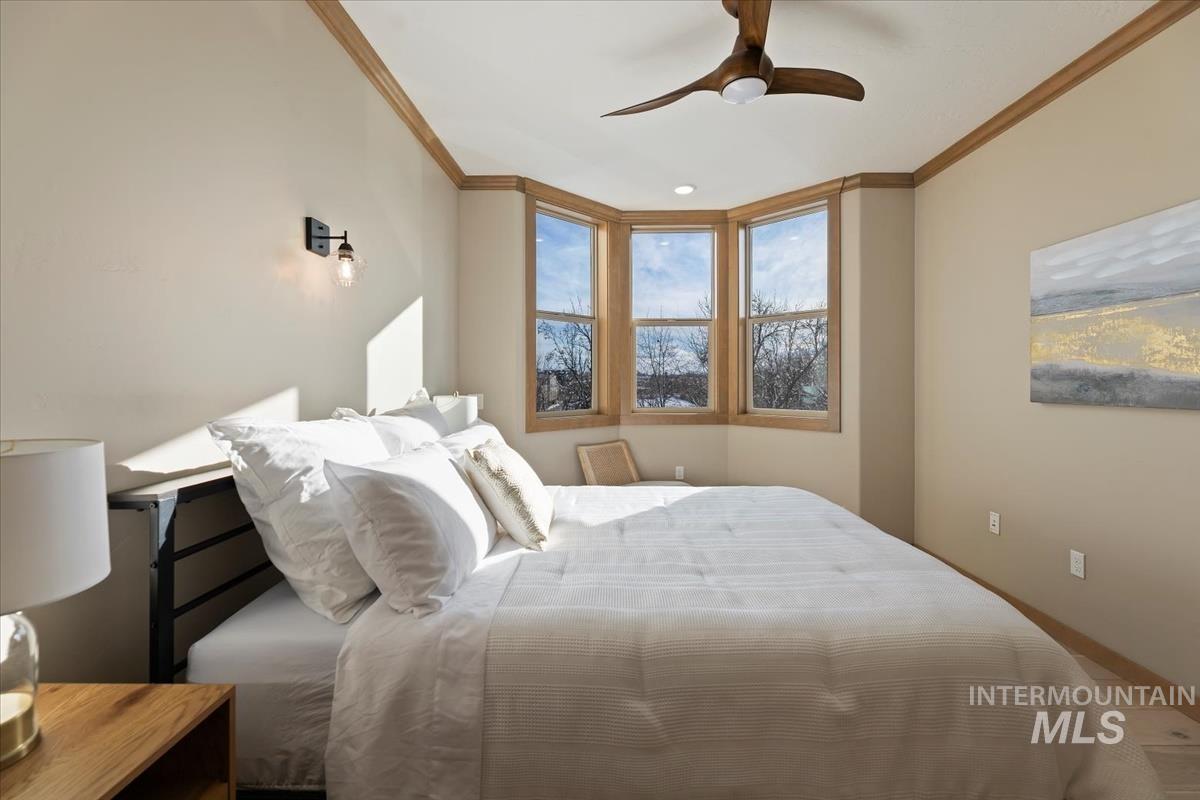 79 E Aikens Street Property Photo 21