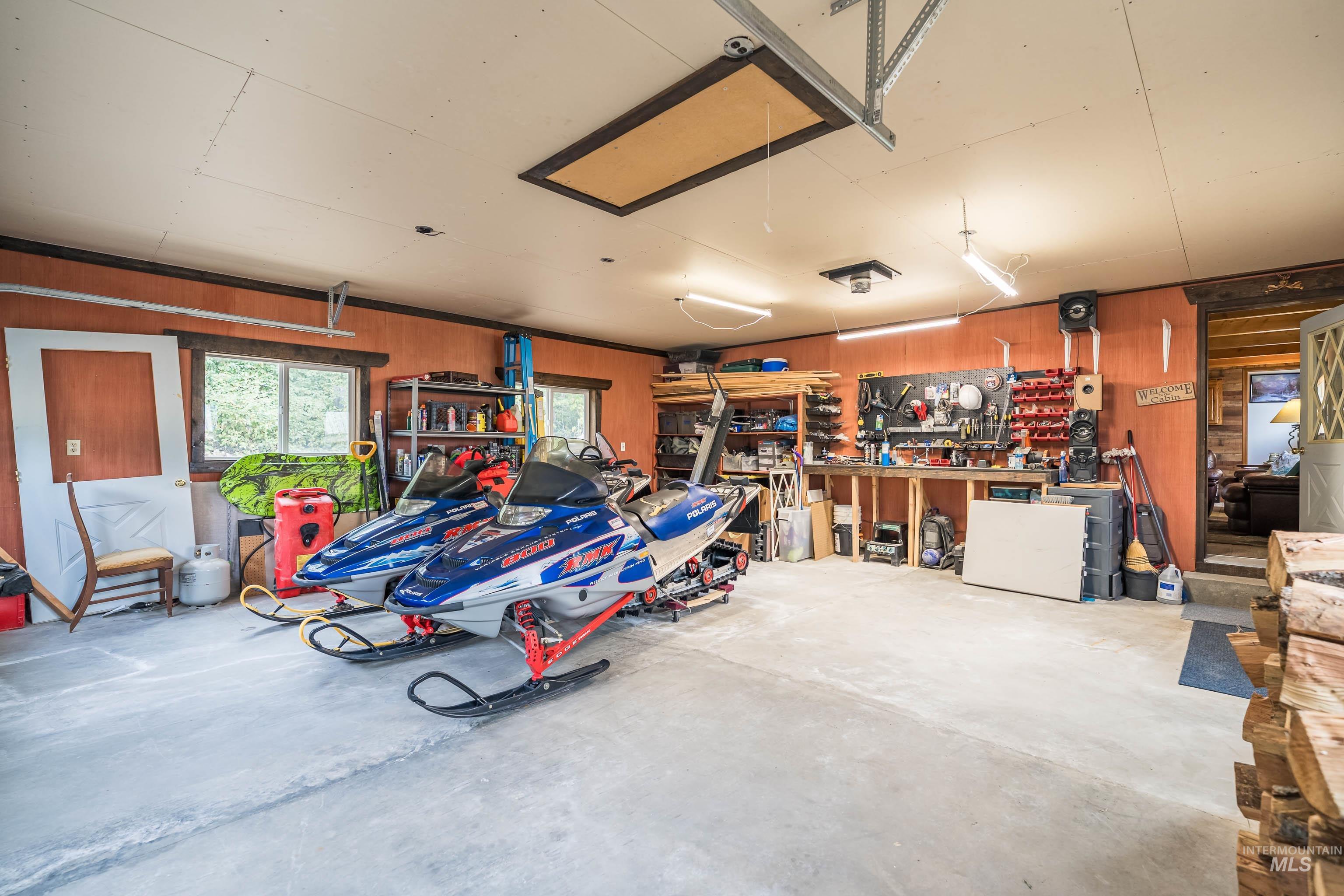 65 S Quartz Property Photo 26