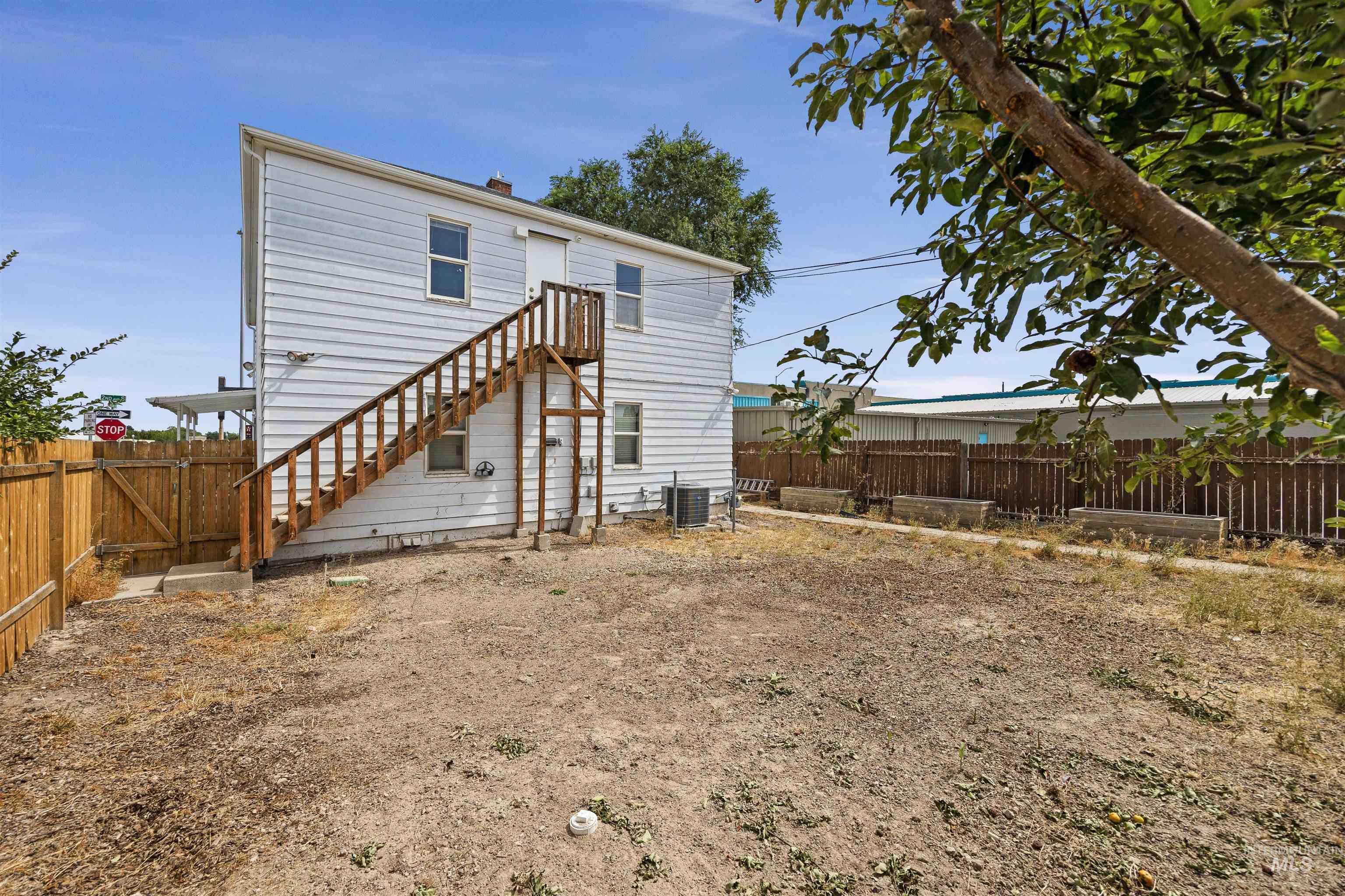 302 2nd Ave S Property Photo 34