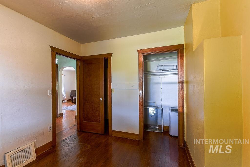 1670 Flannigan Crk Rd Property Photo 8