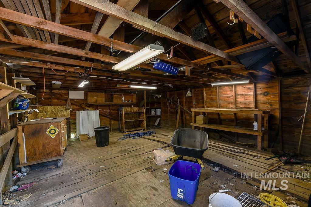 1670 Flannigan Crk Rd Property Photo 32