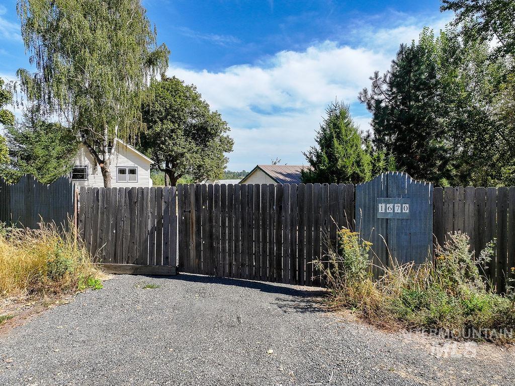 1670 Flannigan Crk Rd Property Photo 43