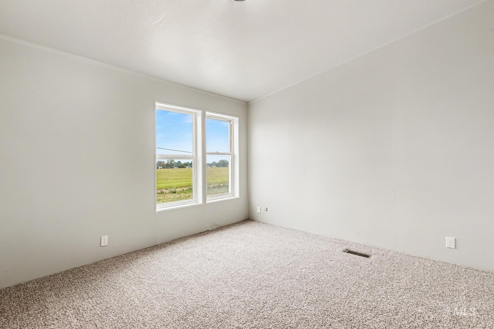 10563 Edgeway Dr Property Photo 20