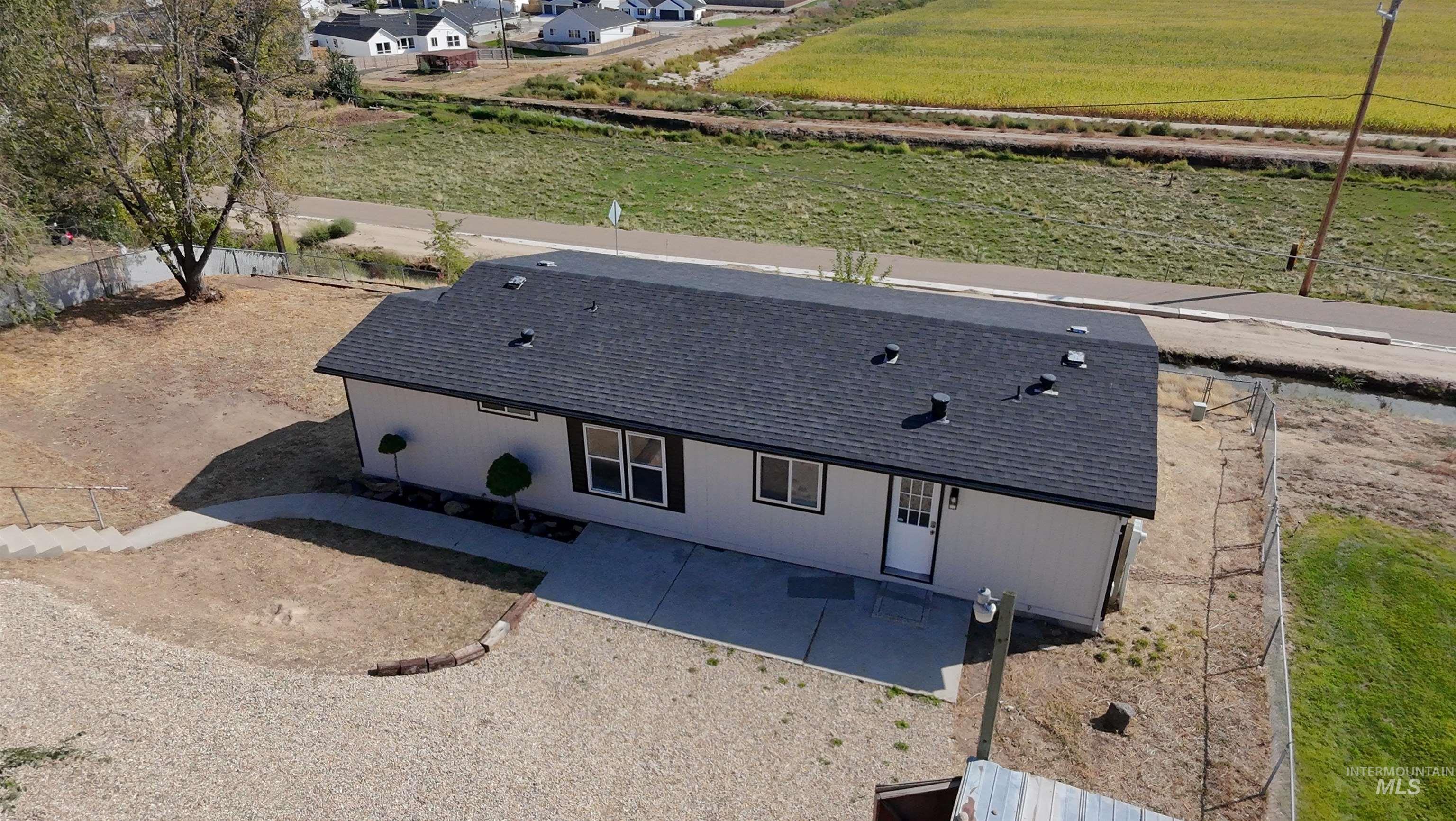 10563 Edgeway Dr Property Photo 34