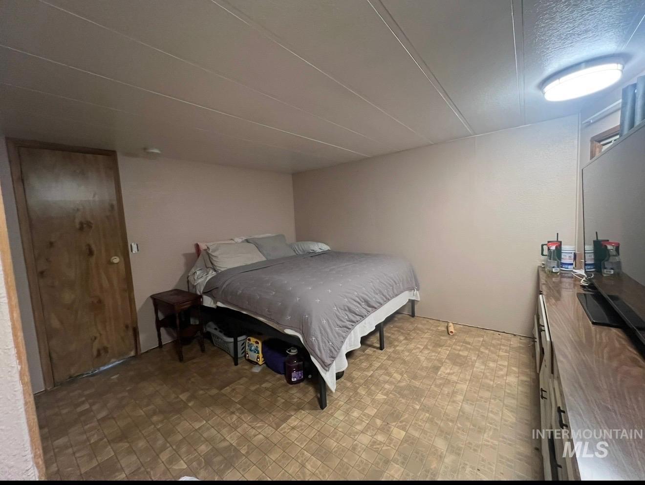 924 Vista Property Photo 4