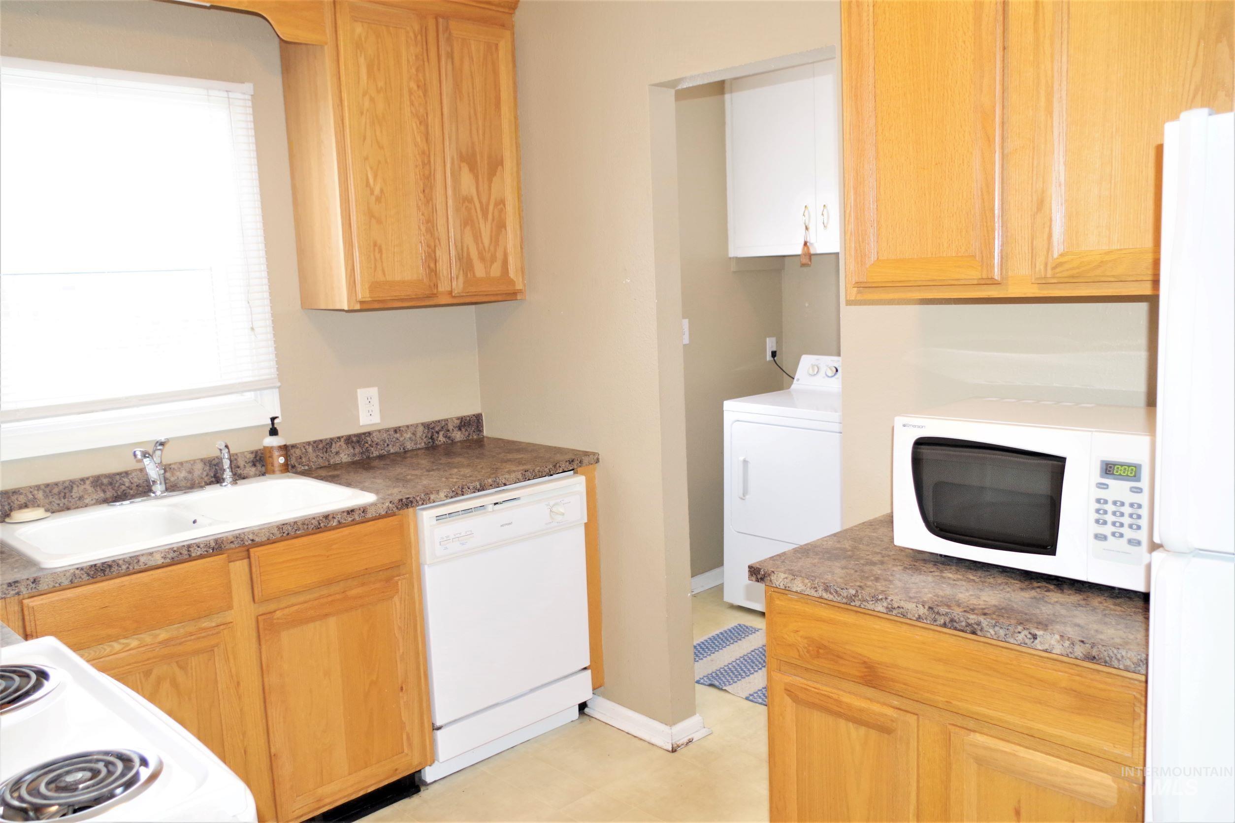 2303 W Judith St Property Photo 8
