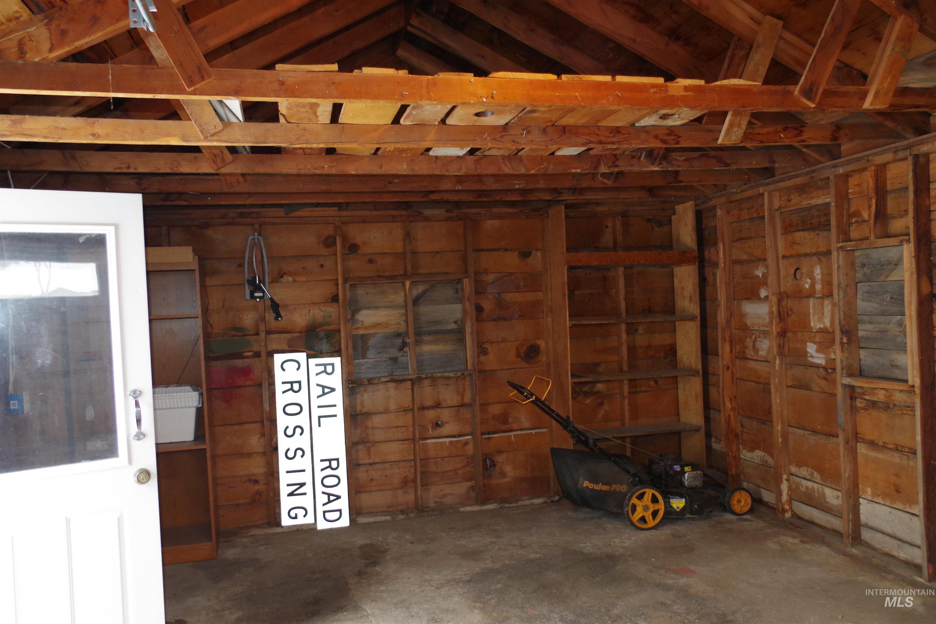 2303 W Judith St Property Photo 17