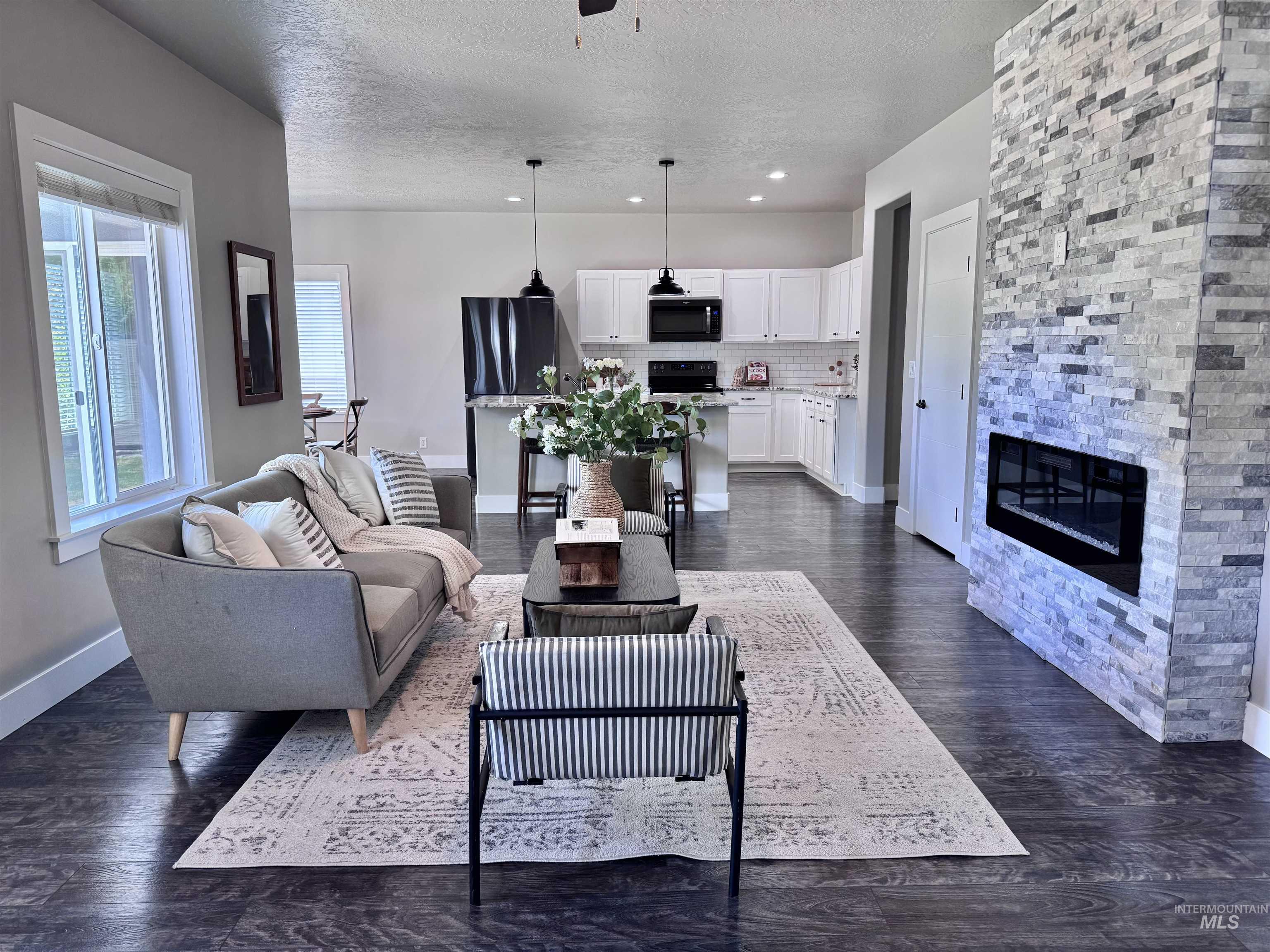5657 W Song Sparrow St Property Photo 6