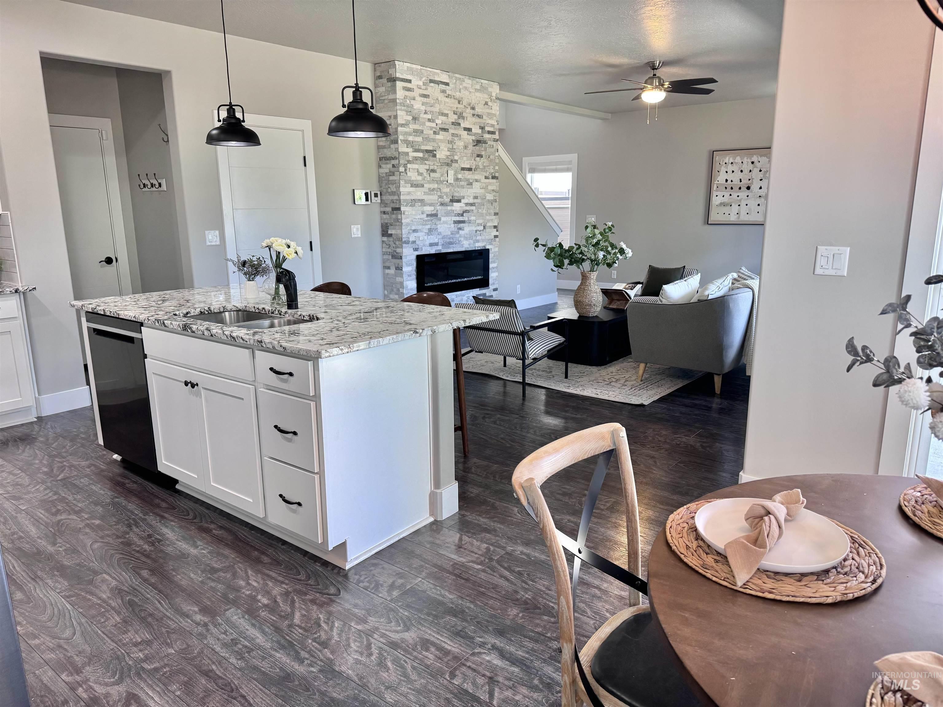 5657 W Song Sparrow St Property Photo 14