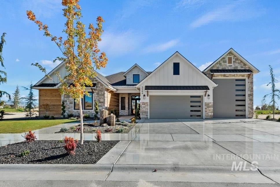 3718 N Harvest Moon Way Property Photo 3