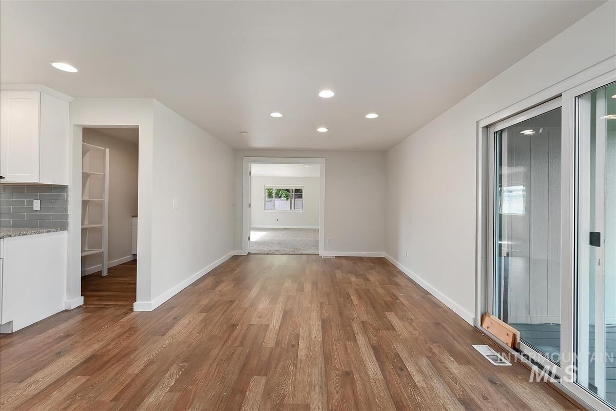 2068 S Crystal Way Property Photo 8
