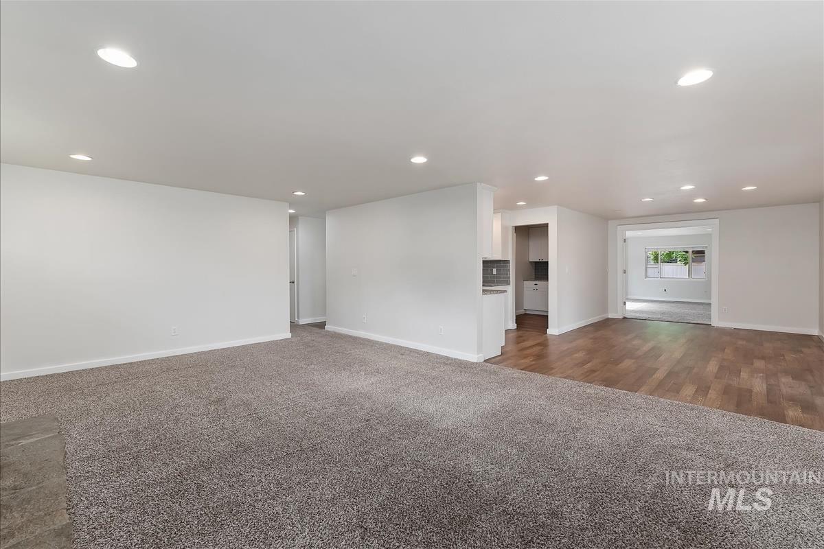 2068 S Crystal Way Property Photo 11