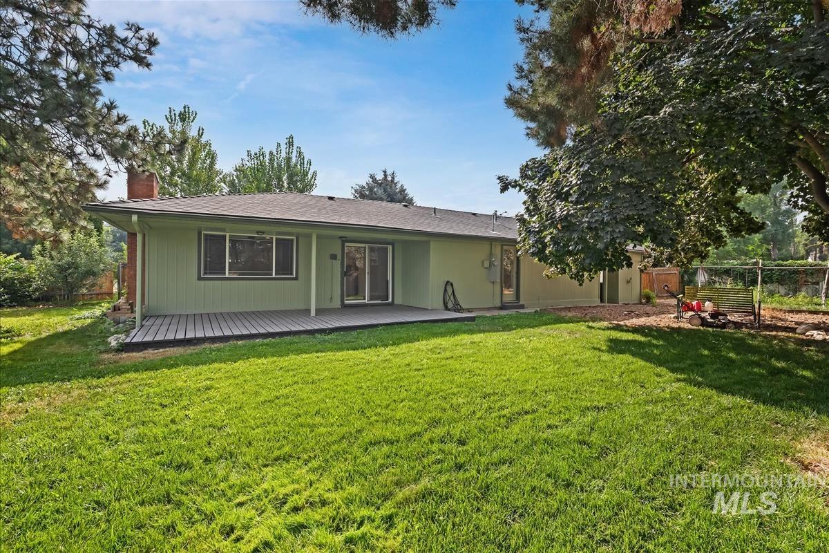 2068 S Crystal Way Property Photo 25