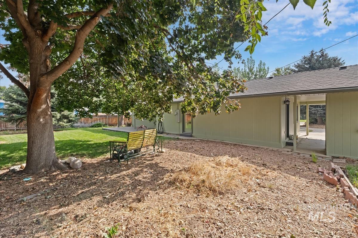 2068 S Crystal Way Property Photo 27