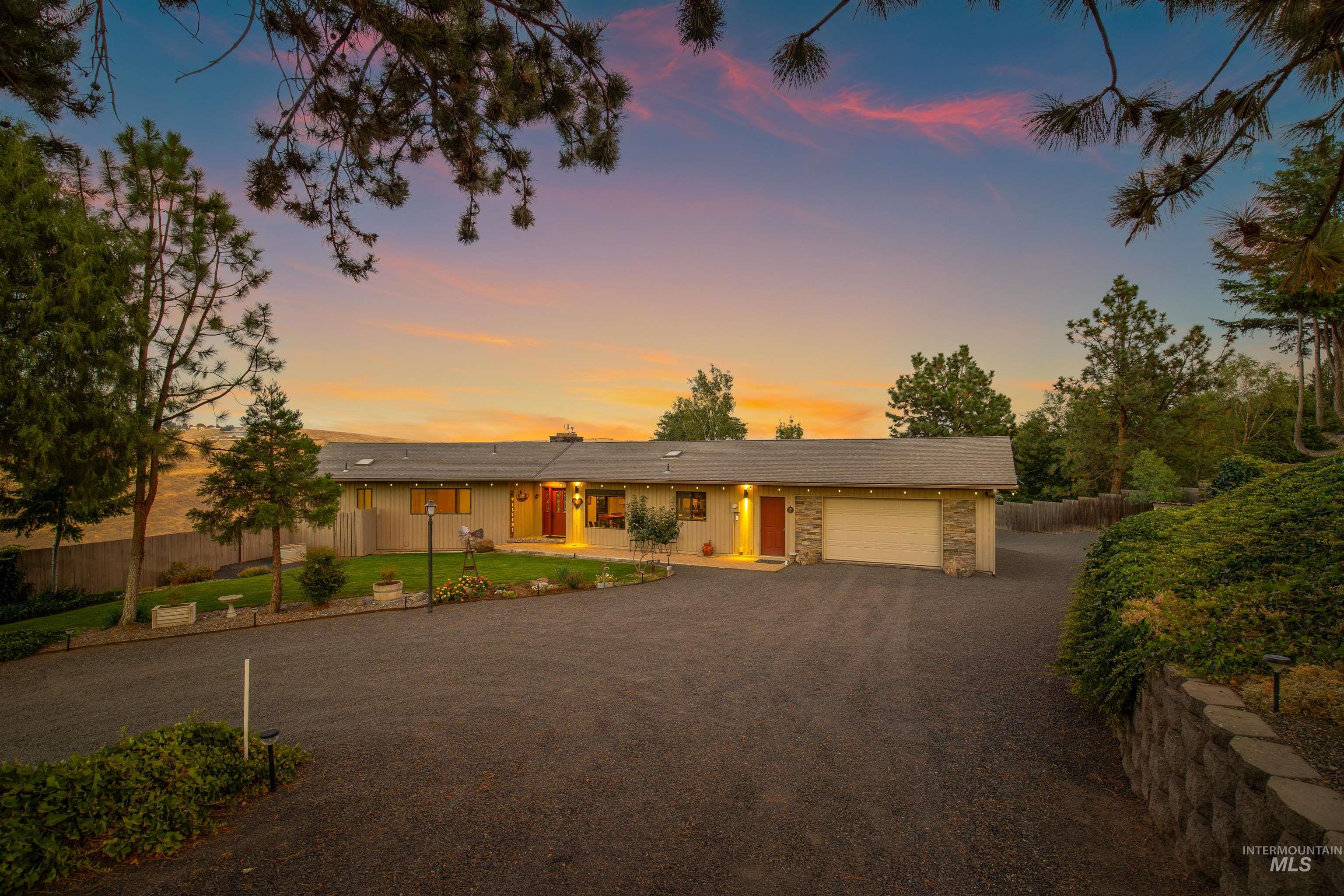 2036 Chukar Ln
