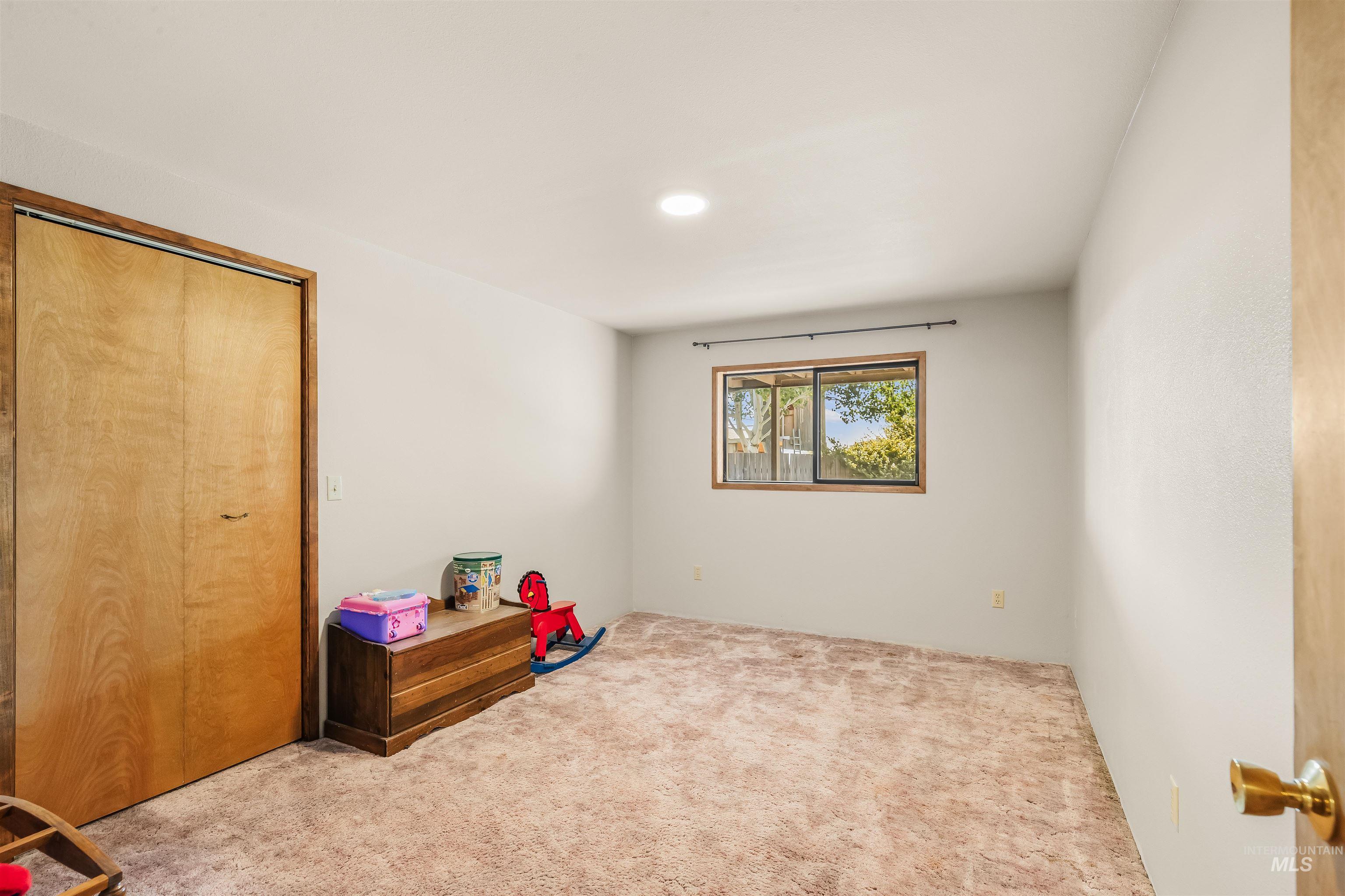 2036 Chukar Ln Property Photo 20