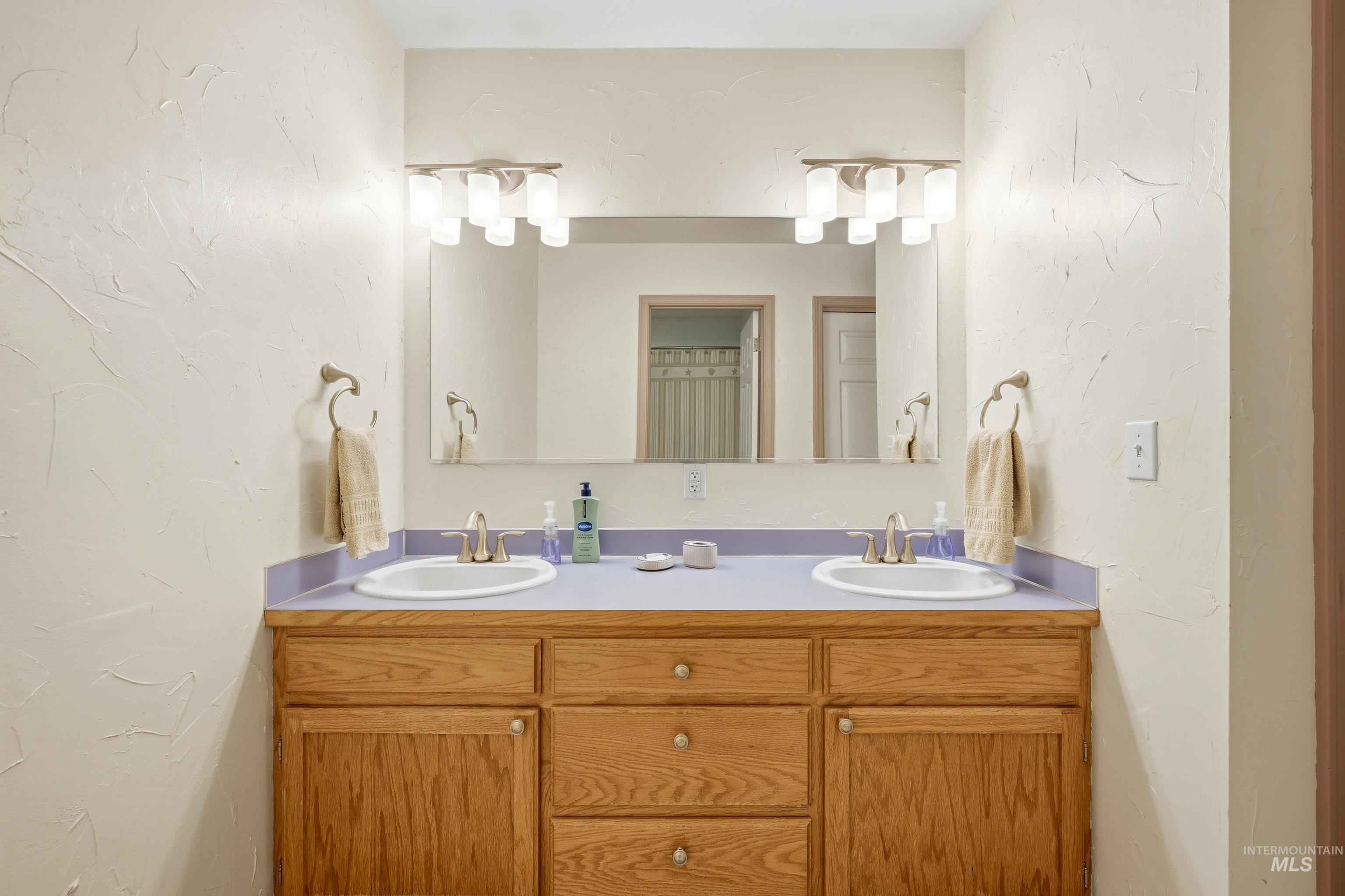 1672 Appaloosa Rd Property Photo 28